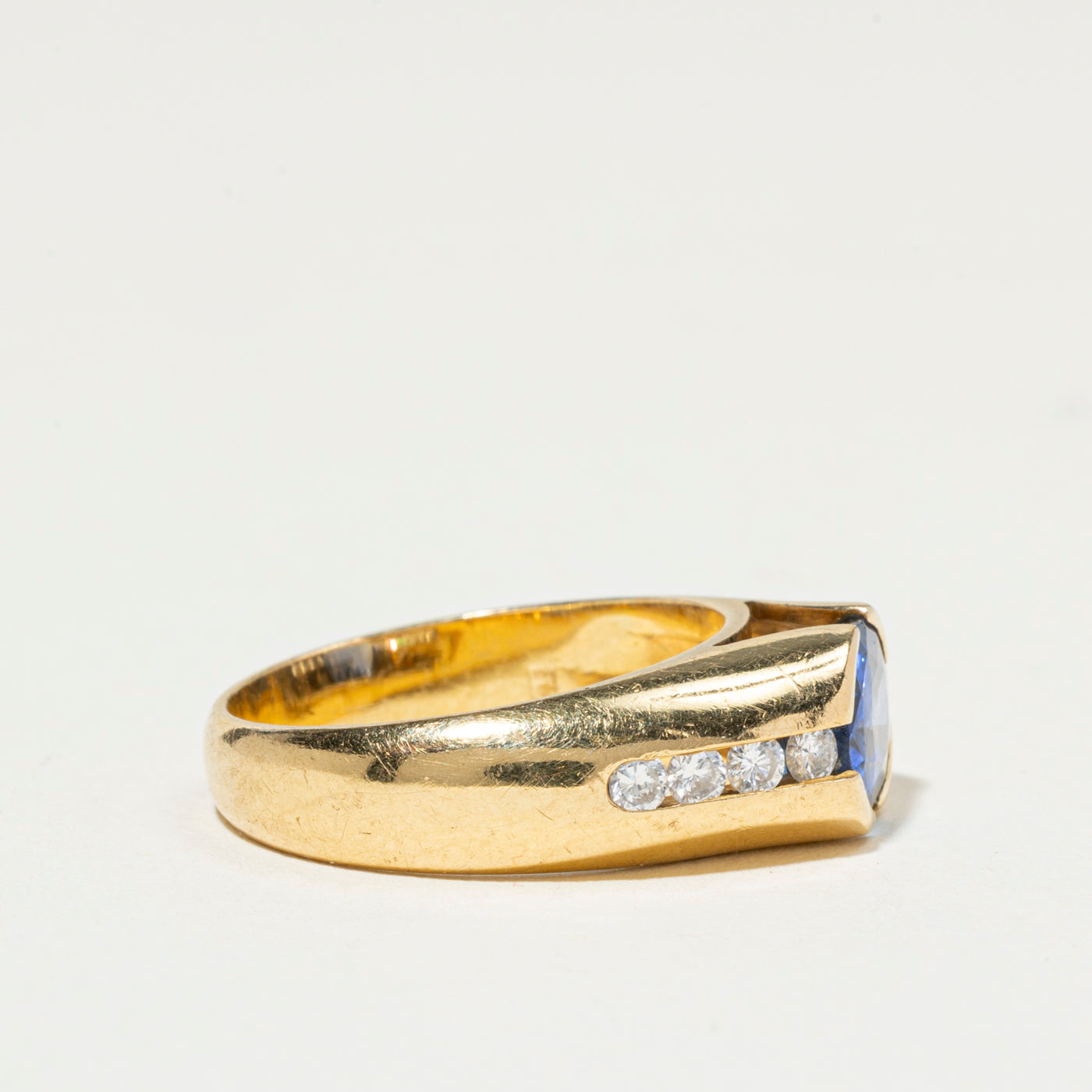 18k East West Oval Cut Sapphire & Diamond Ring | 2.42ct, 0.32ctw | SZ 8.25