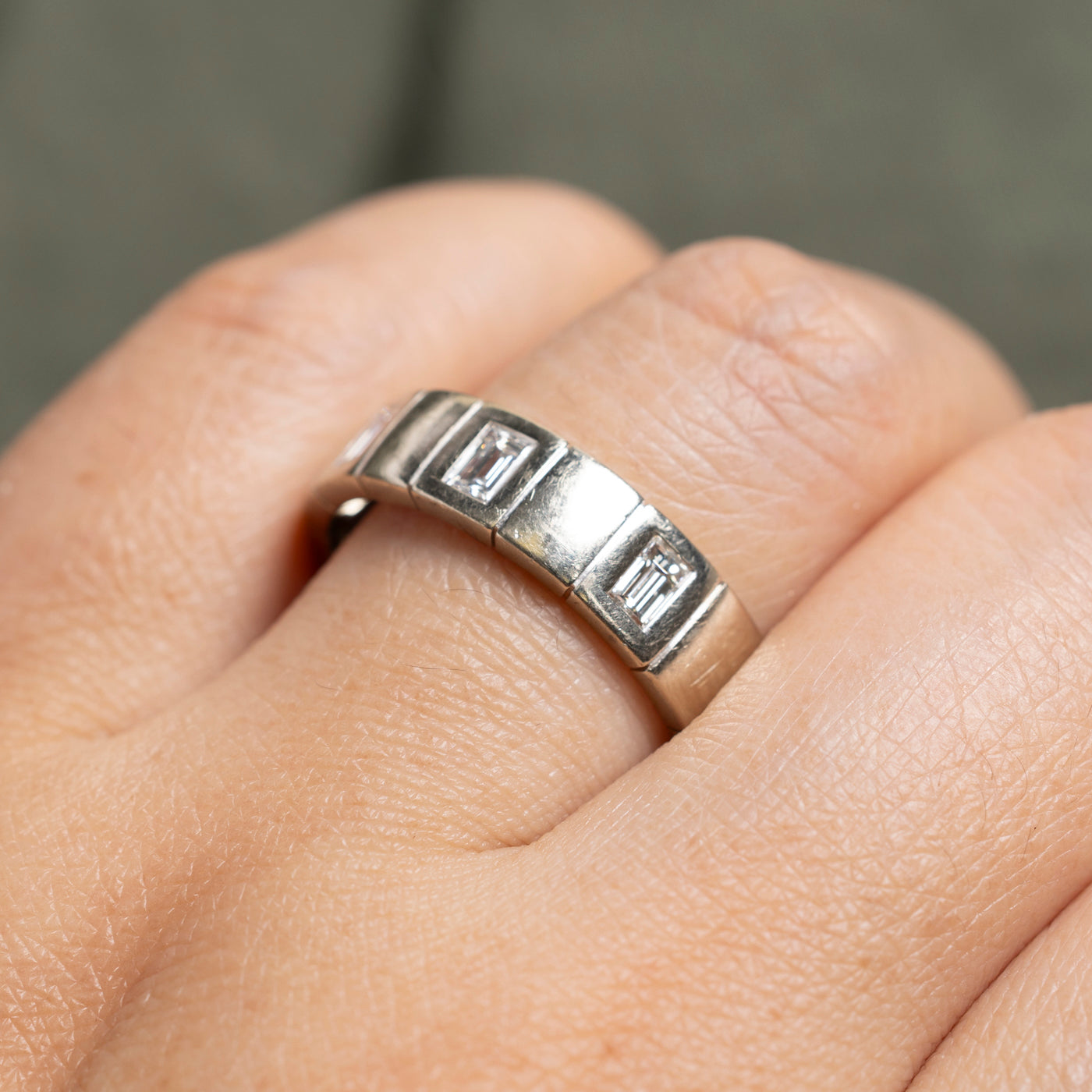 Flush Set Baguette Cut Diamond Grooved Band | 1.31ctw | 6mm | SZ 9.25