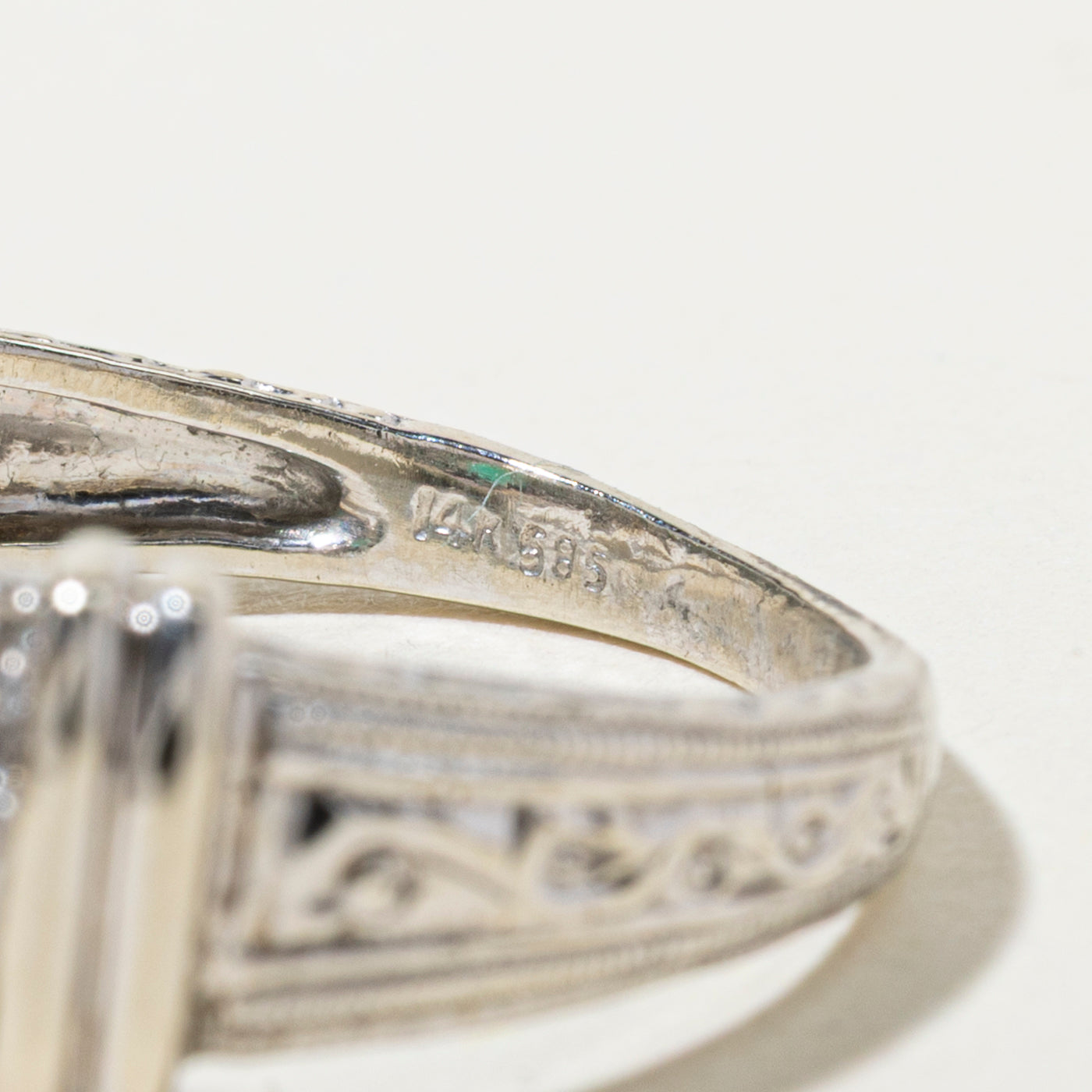 Oval Cut Emerald & Diamond Engraved Cocktail Ring | 0.98ct, 0.32ctw | SZ 8