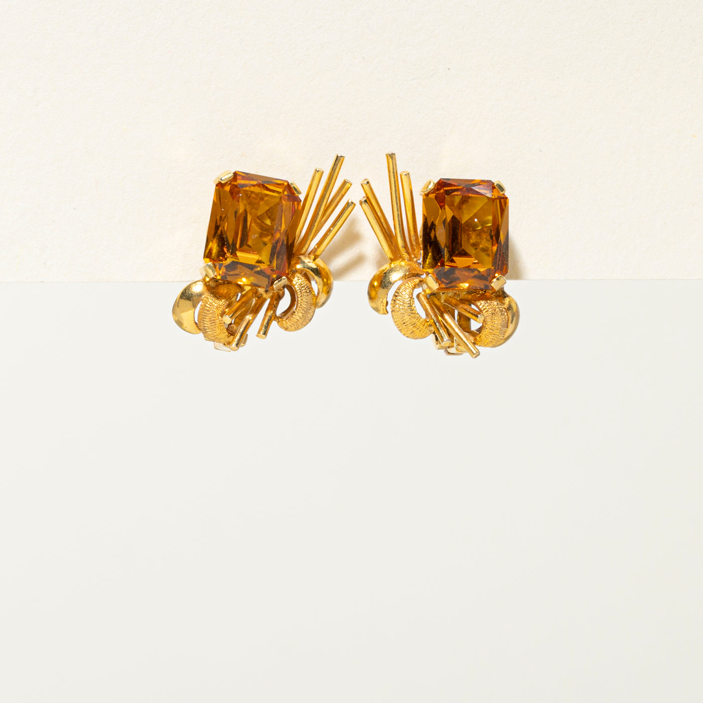 18k Brownish Orange Sapphire Stud Earring | 7.00ctw