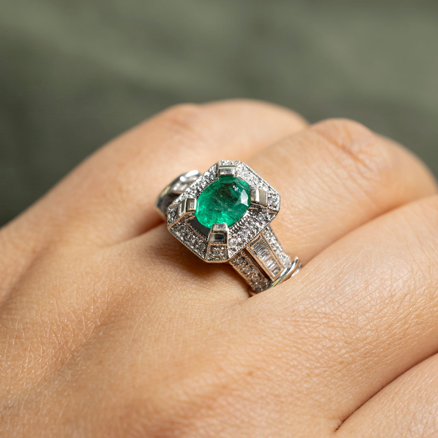 Oval Cut Emerald & Diamond Engraved Cocktail Ring | 0.98ct, 0.32ctw | SZ 8