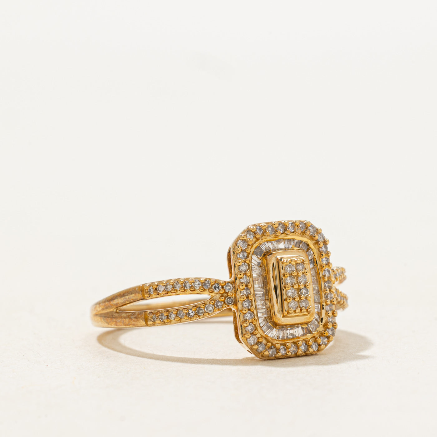 Pave Set Diamond Cluster Halo Split Shank Ring | 0.25ctw | SZ 7.25 |