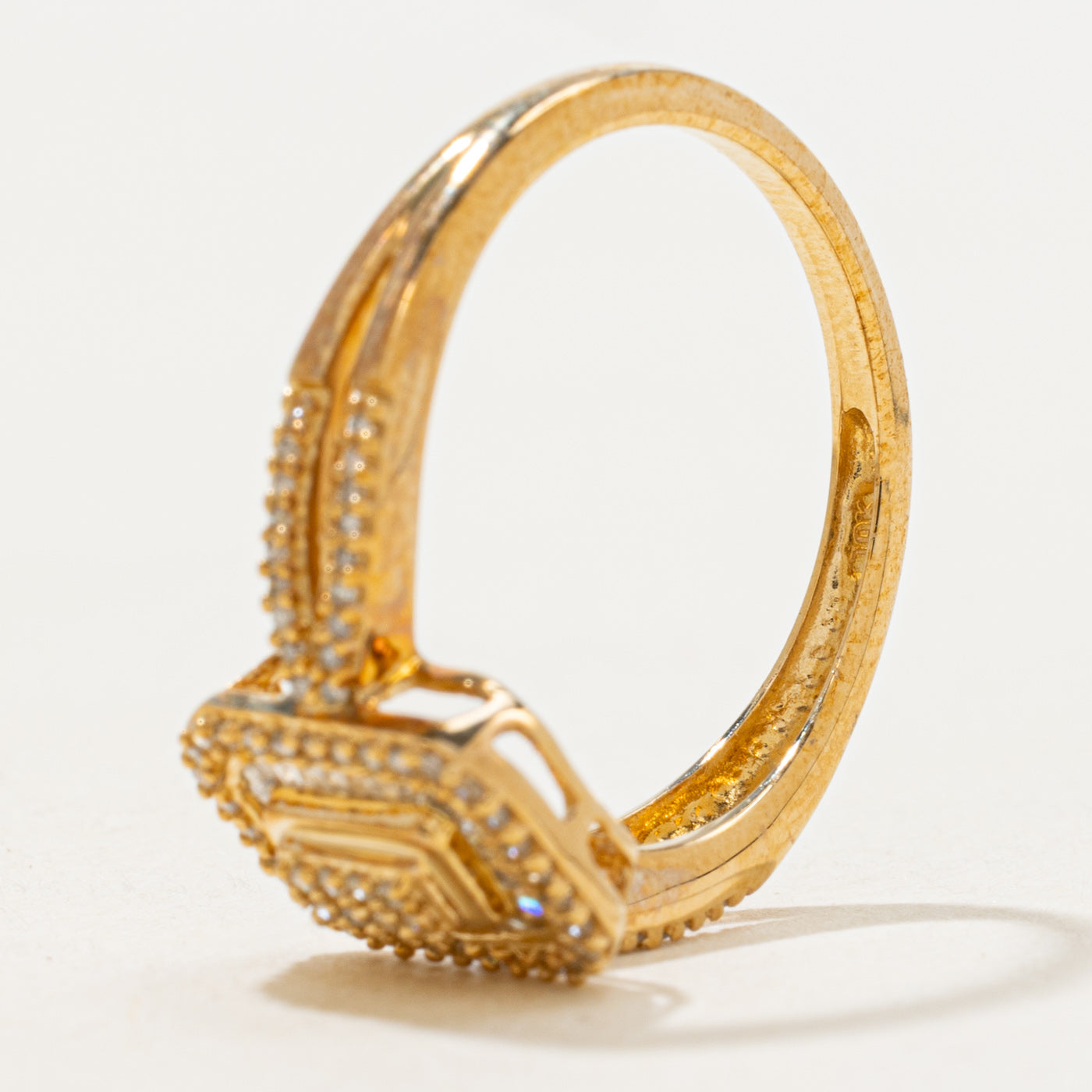 Pave Set Diamond Cluster Halo Split Shank Ring | 0.25ctw | SZ 7.25 |