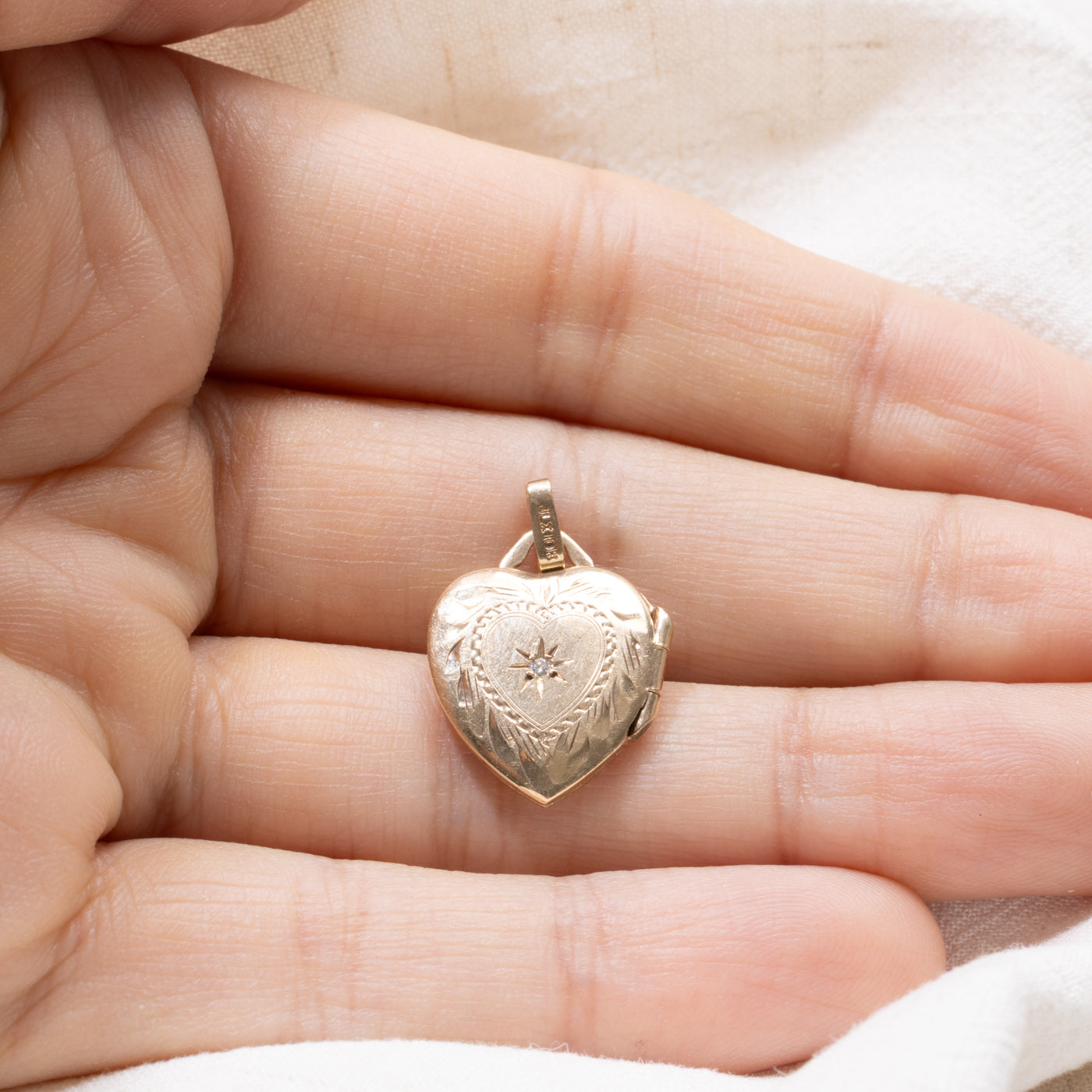 10K Star Set Diamond Engraved Heart Locket