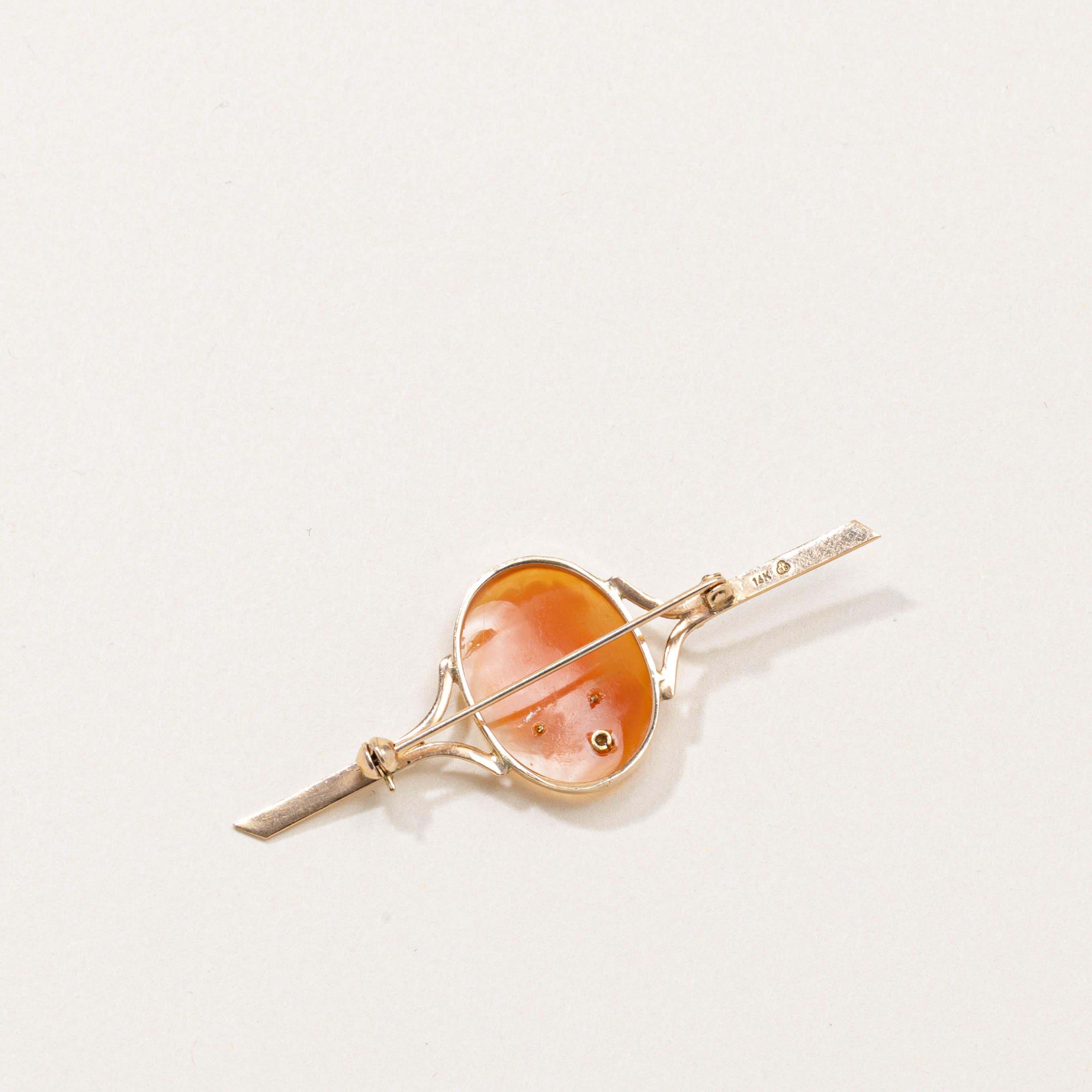14k Shell Cameo & White Sapphire Brooch | 4.00ct, 0.01ct