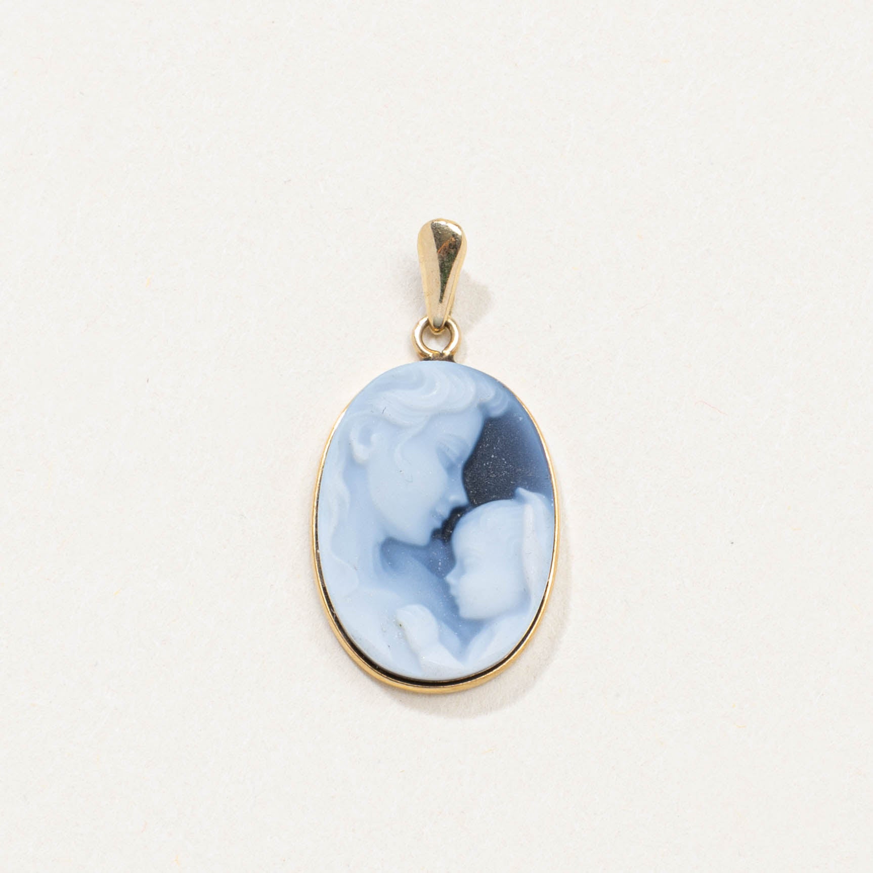 14k Mother & Child Shell Cameo Pendant | 3.50ct