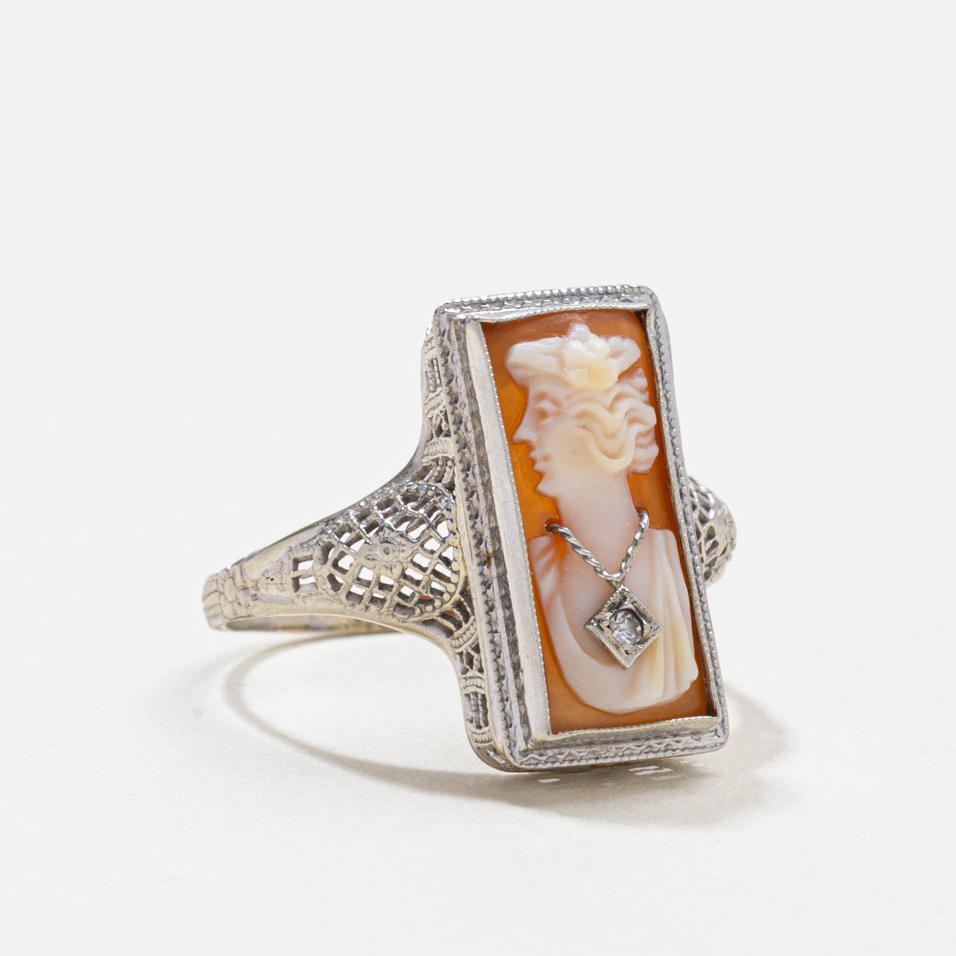 14k Shell Cameo & White Sapphire Ring | 1.25ct, 0.02ct | SZ 6.0