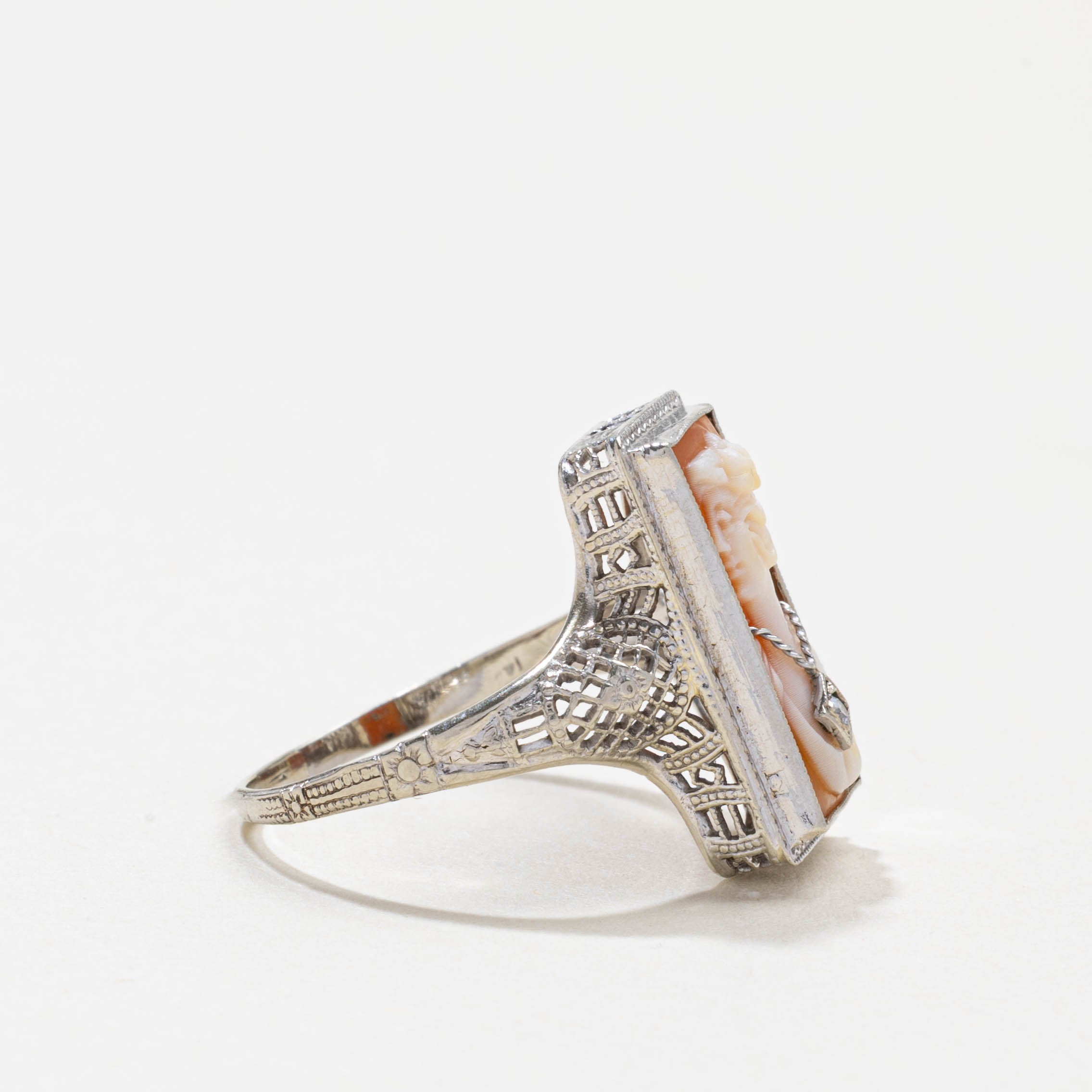 14k Shell Cameo & White Sapphire Ring | 1.25ct, 0.02ct | SZ 6.0