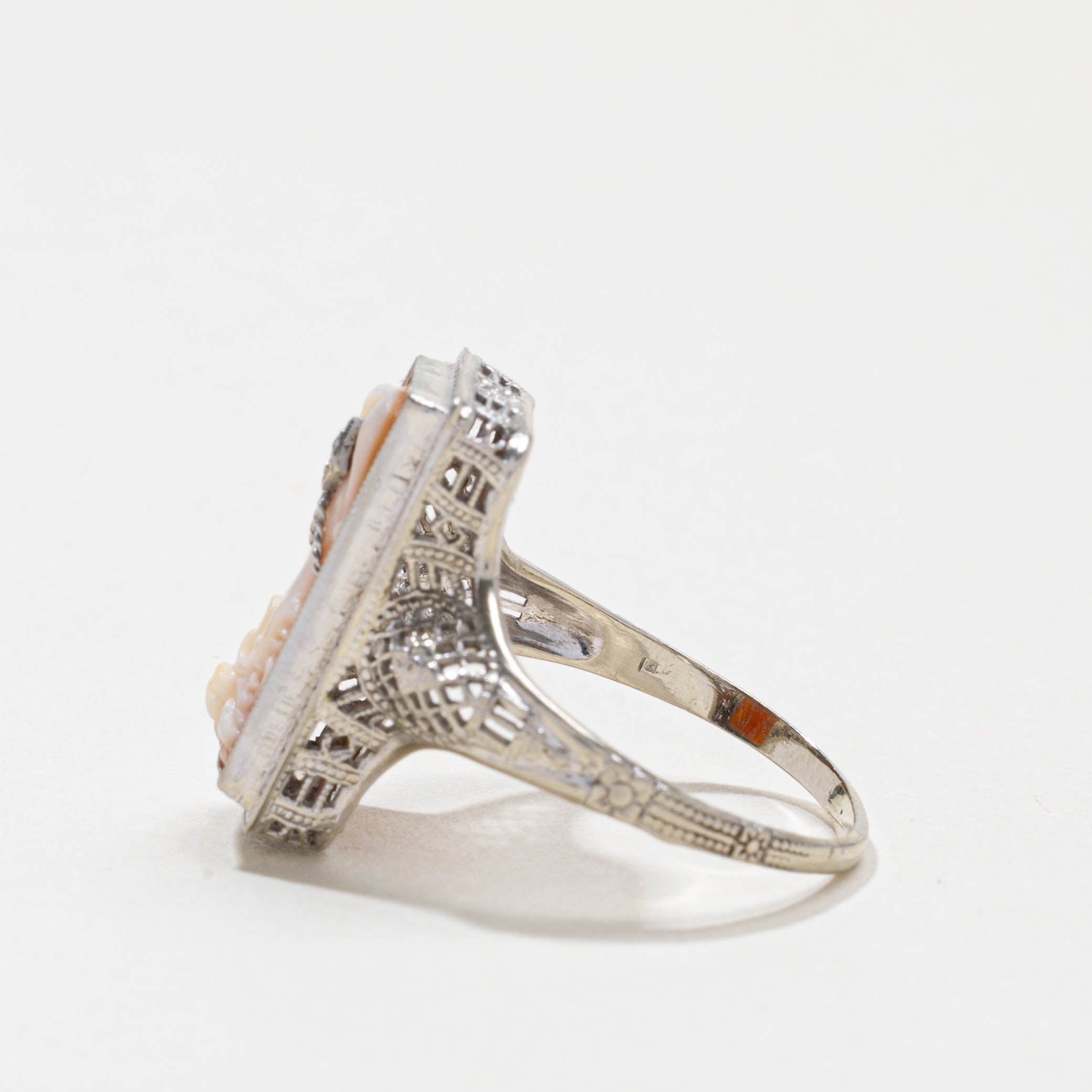 14k Shell Cameo & White Sapphire Ring | 1.25ct, 0.02ct | SZ 6.0