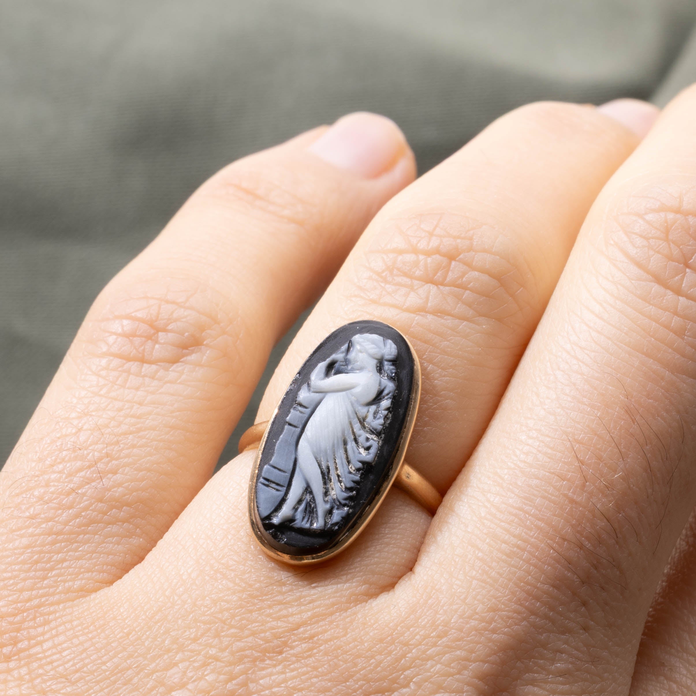 'Birks' 14k Agate Cameo Ring | 4.00ct | SZ 4.0