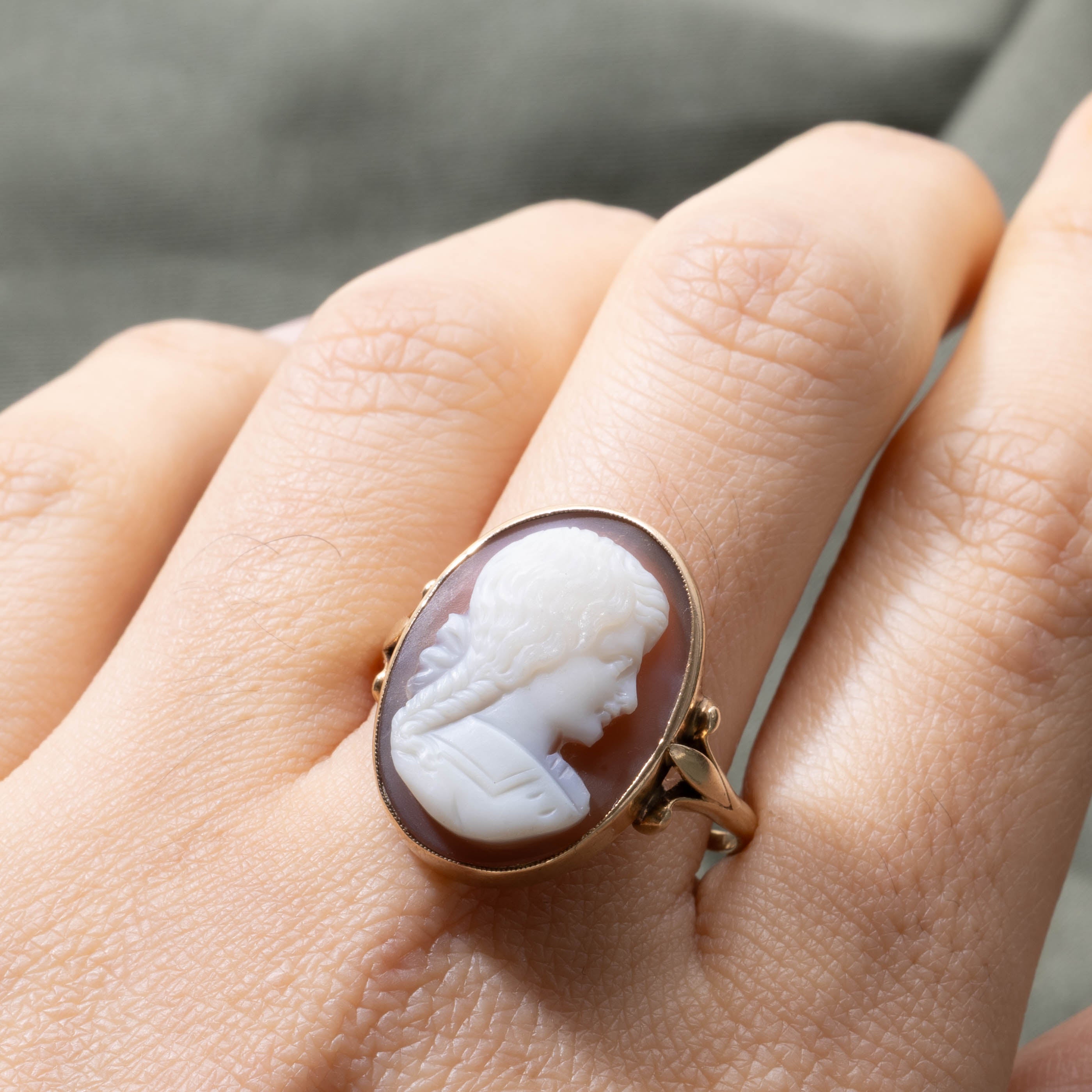 Bague ornée d'un camée victorien en coquillage, ornée d'un diamant 10K (réf. 9141-30) | 12,00 ct | Taille 11,5