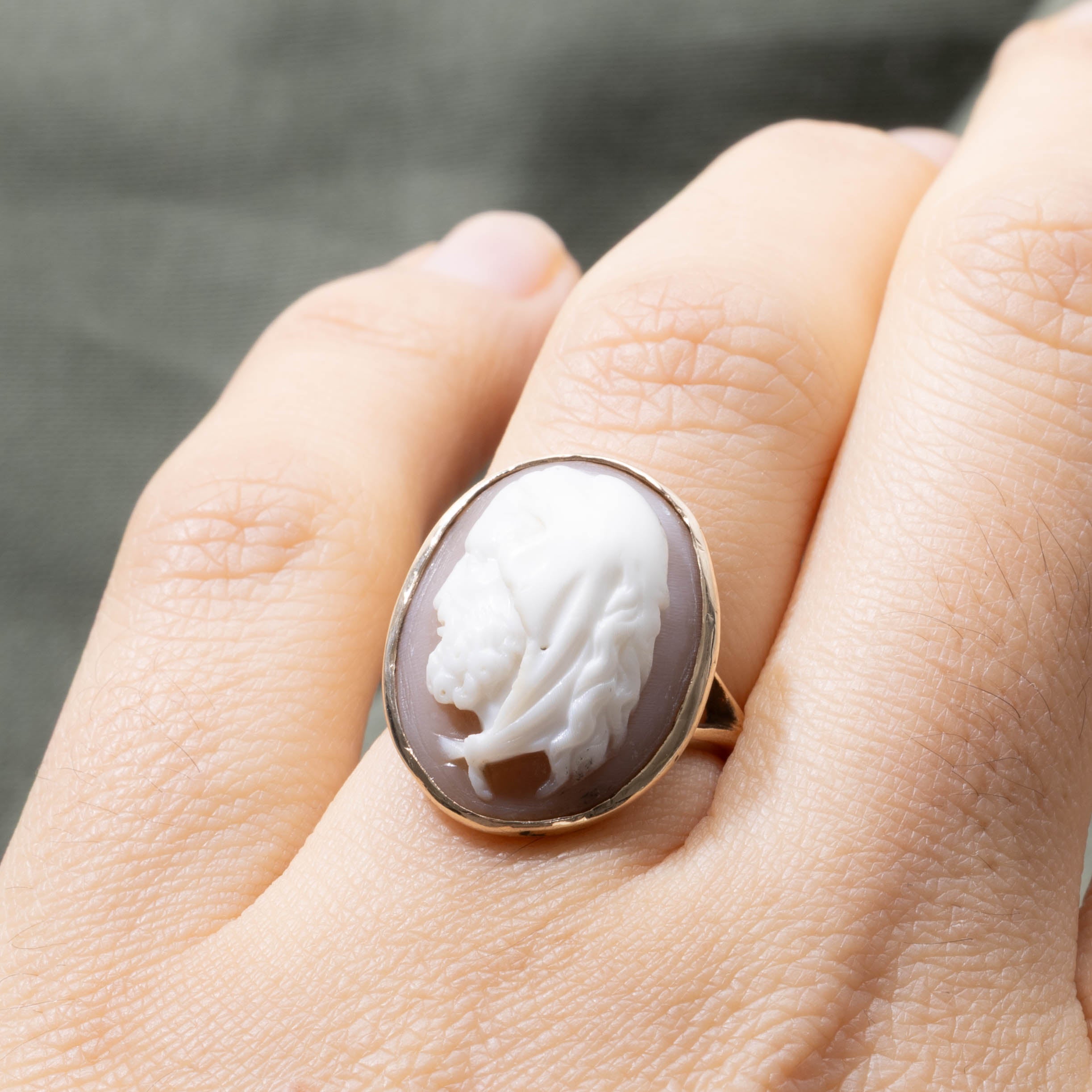 Bague camée coquillage victorienne en or 10 carats (réf. 9141-45) | 8,50 ct | Taille 4,5