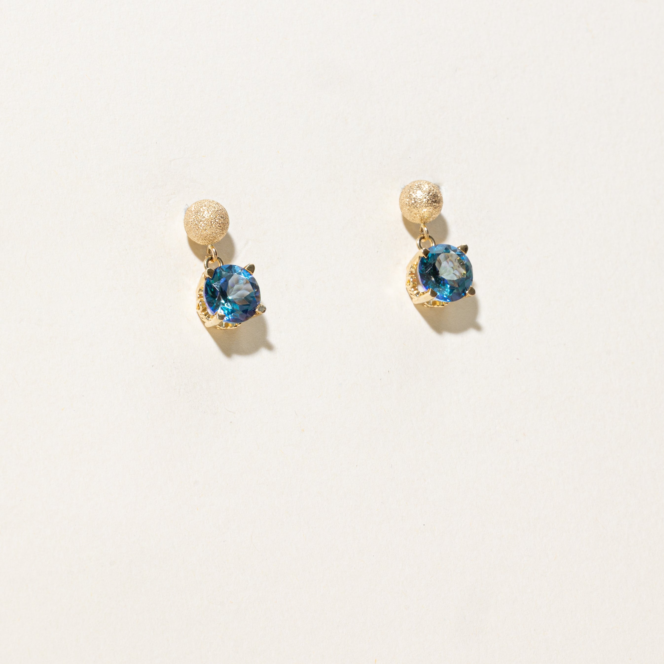 Boucles d'oreilles pendantes en topaze mystique | 4,20 ct