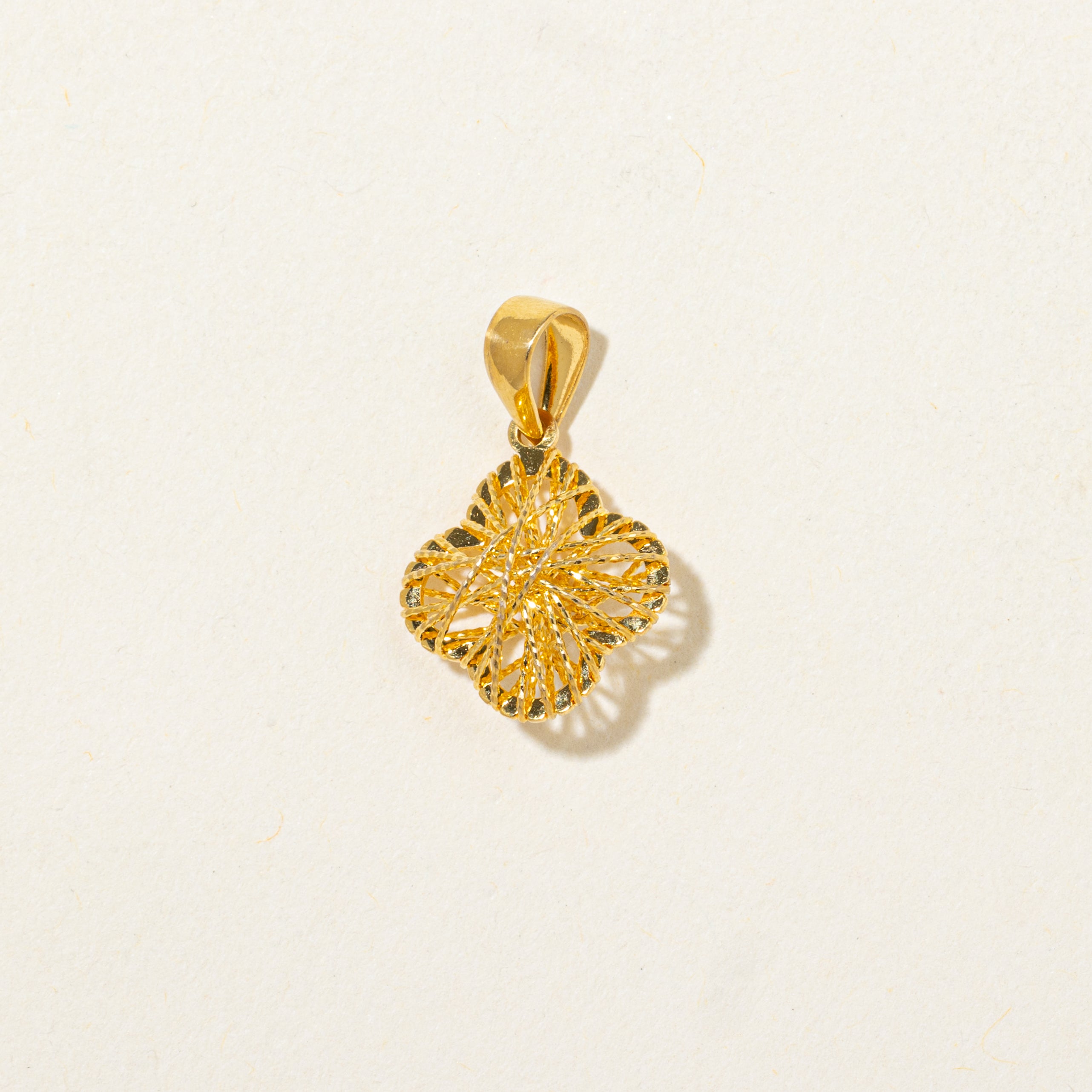 18k Yellow Gold Openwork Clover Charm