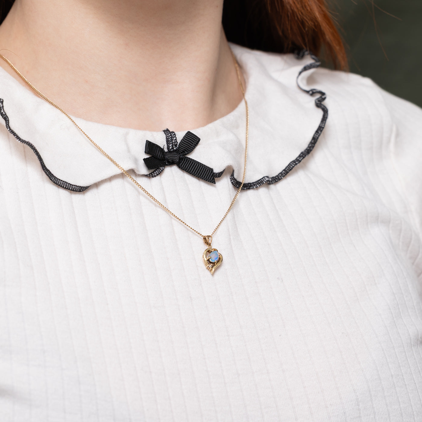 Cabochon Opal & Diamond Openwork Pendant | 0.15ct, 0.01ct