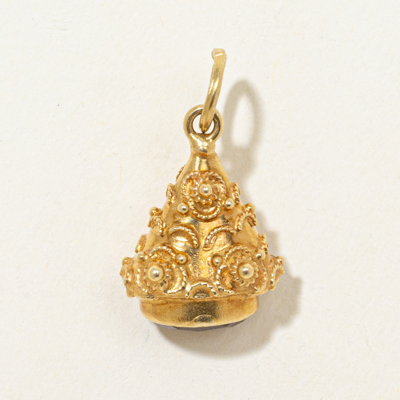 18k Citrine Scrollwork Seal Fob Pendant | 2.16ct