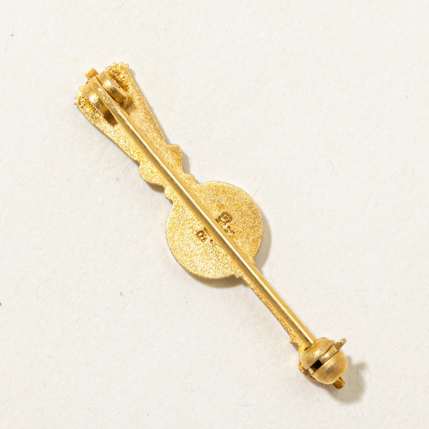 Broche sceptre « 25 » en or jaune 10 carats « Birks »