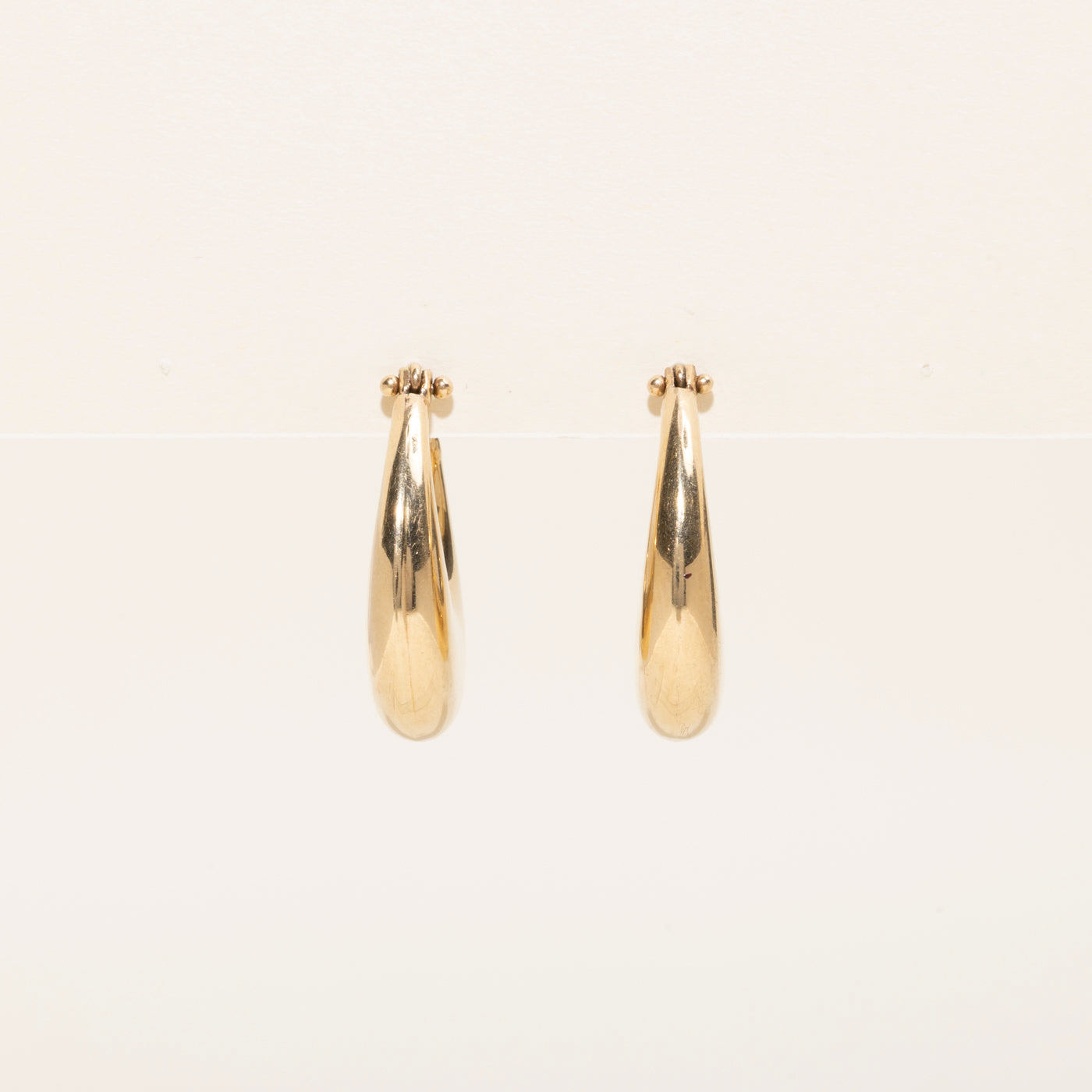 Boucles d'oreilles créoles en or jaune 10 carats