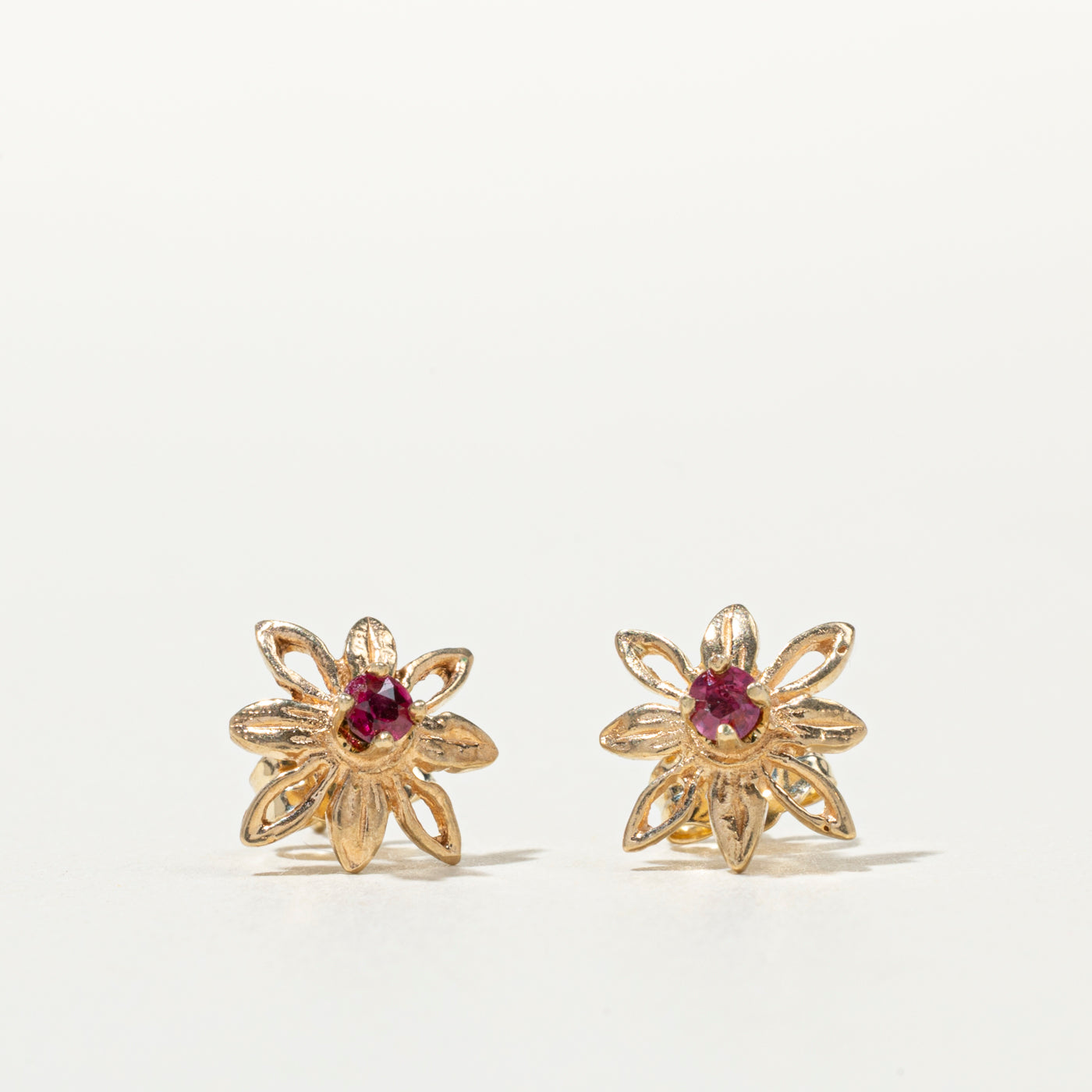 14K Synthetic Ruby Flower Stud Earrings