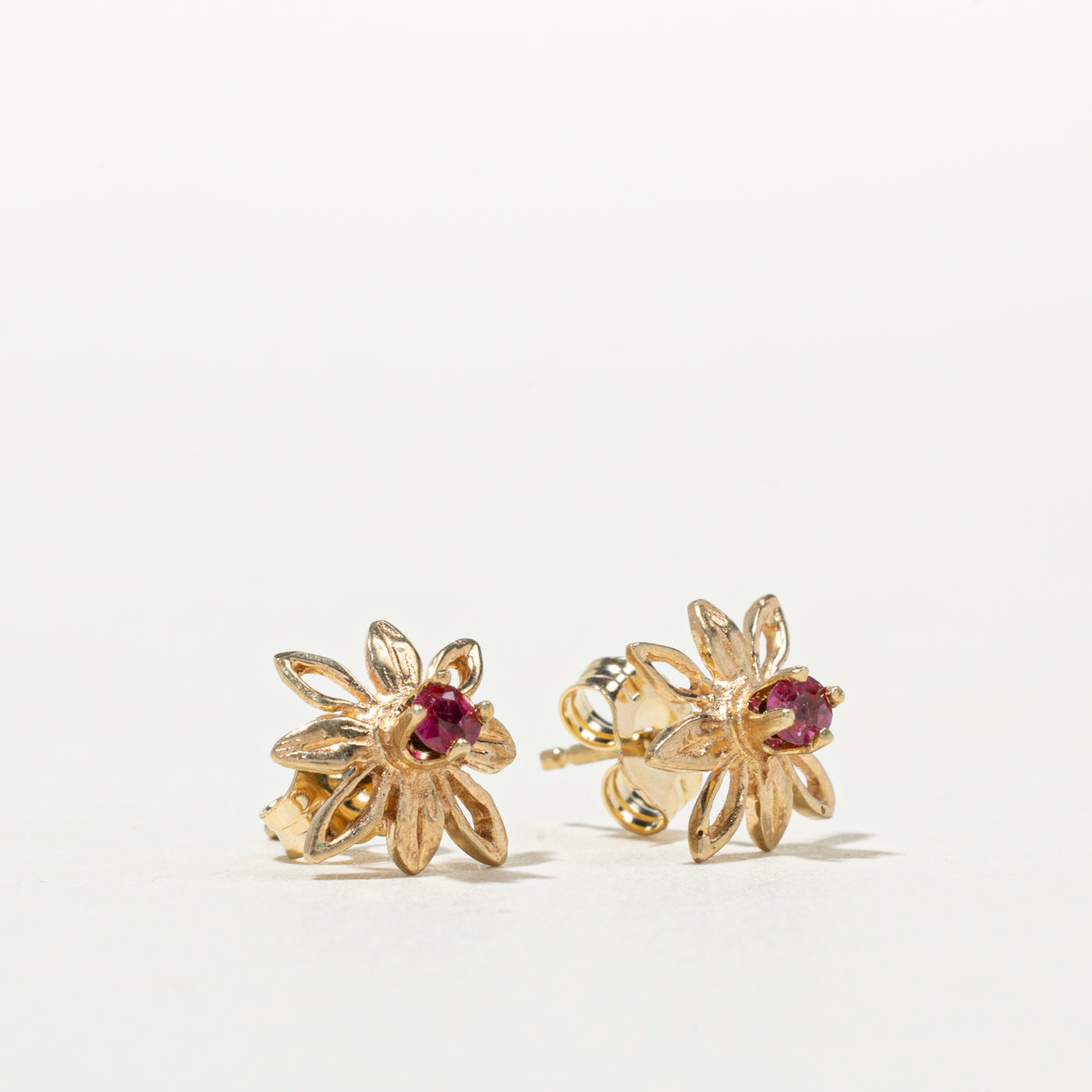 14K Synthetic Ruby Flower Stud Earrings