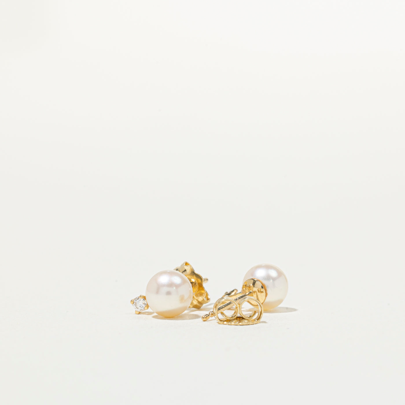 18K Pearl & Diamond Stud Earrings | 0.03ct