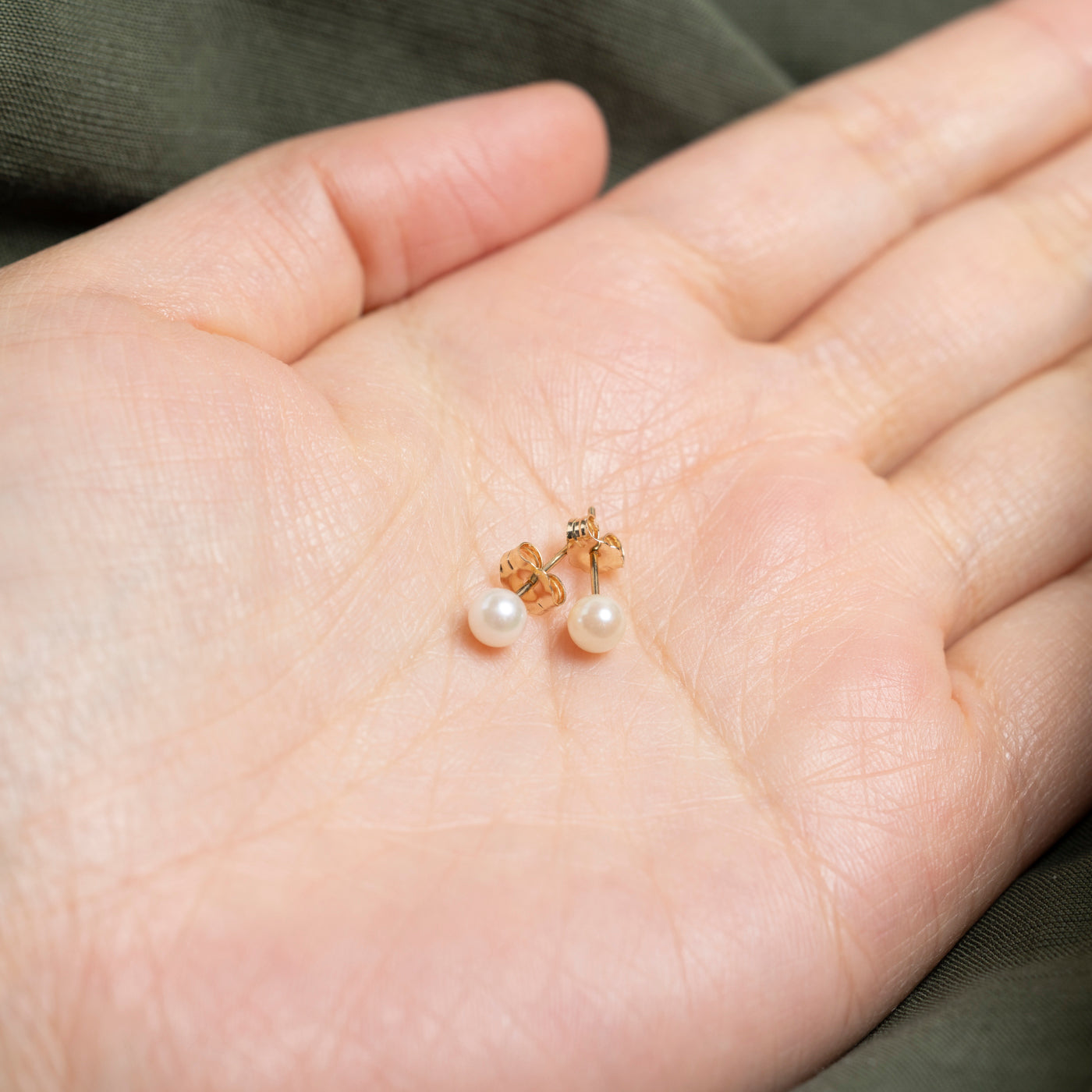 Boucles d'oreilles puces en perles de culture 10 carats