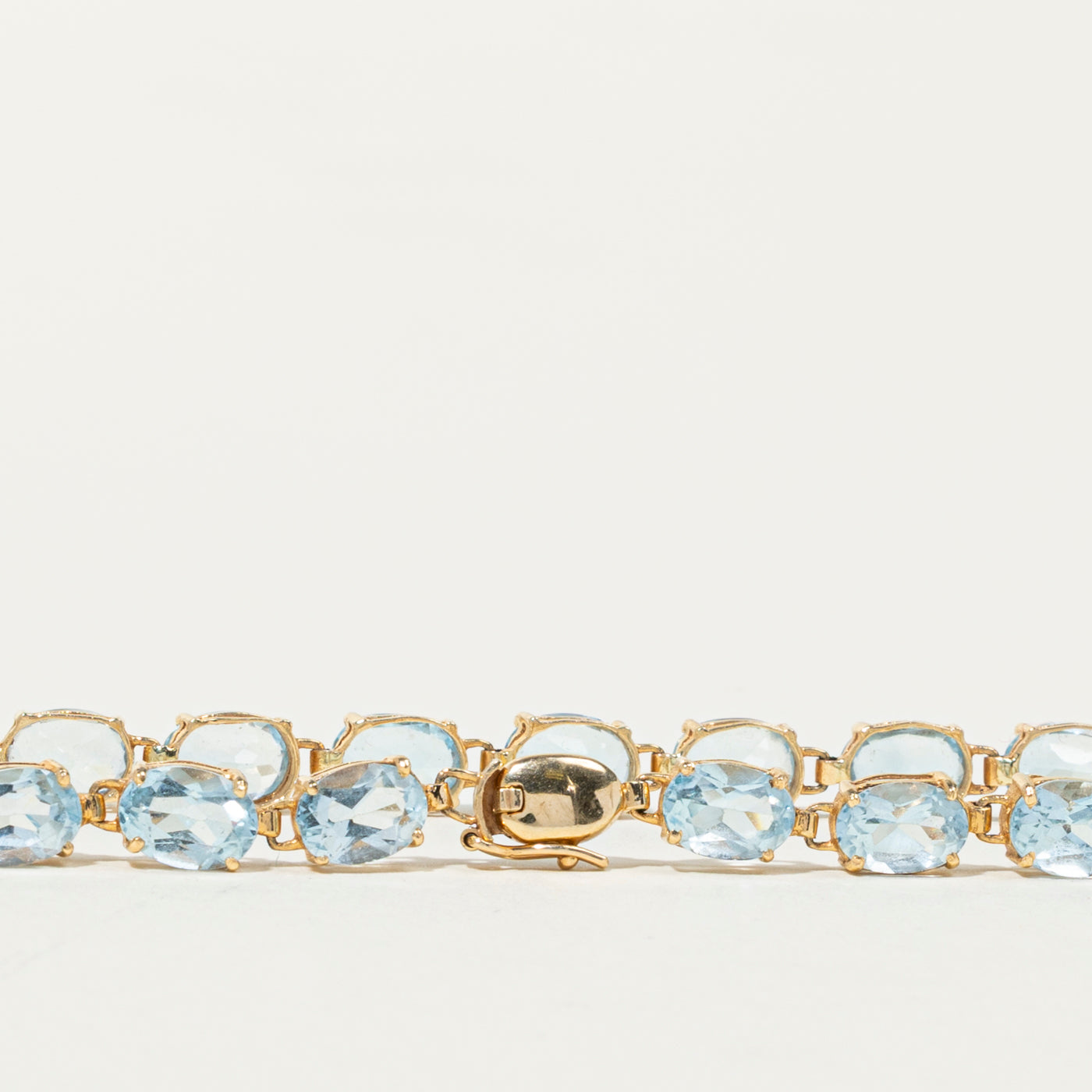 Bracelet de tennis en topaze bleue | 14,19 ct | 17,8 cm