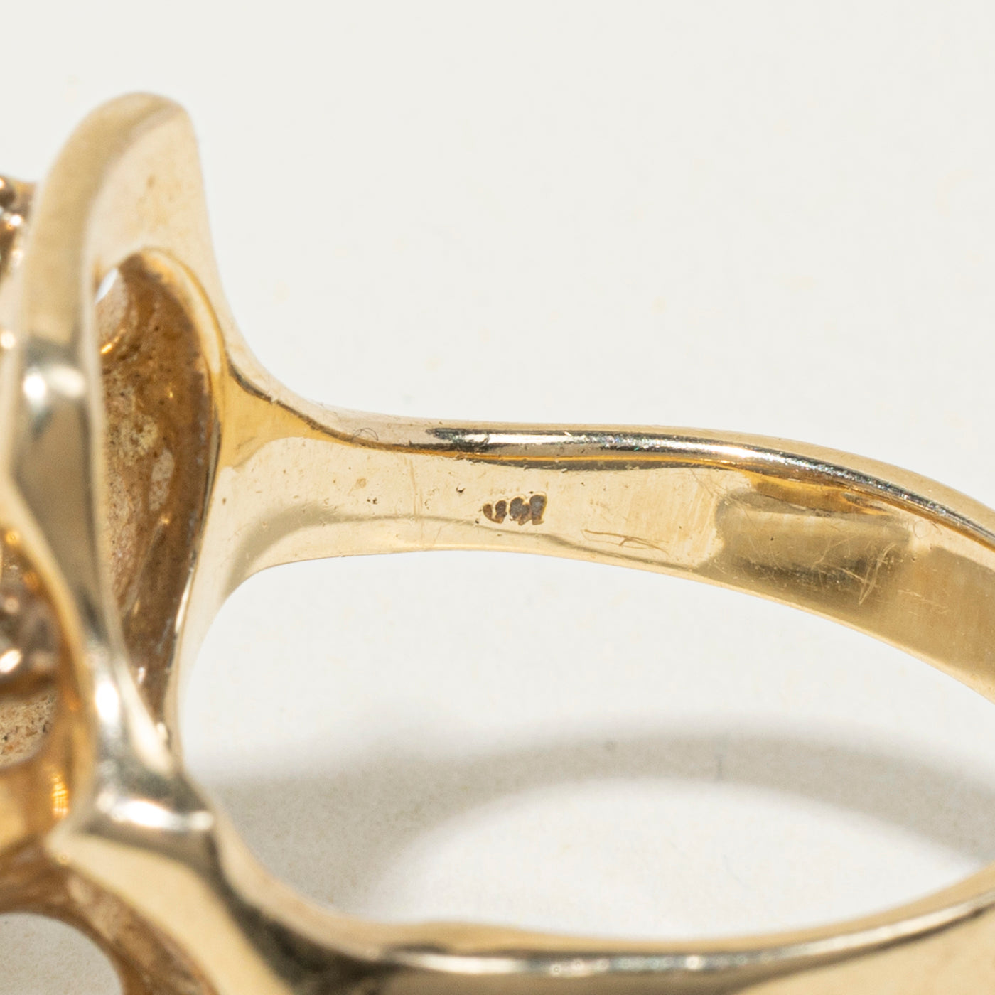 Aquamarine and Diamond Cocktail Ring | 2.08ctw, 0.14ctw | SZ 7.25