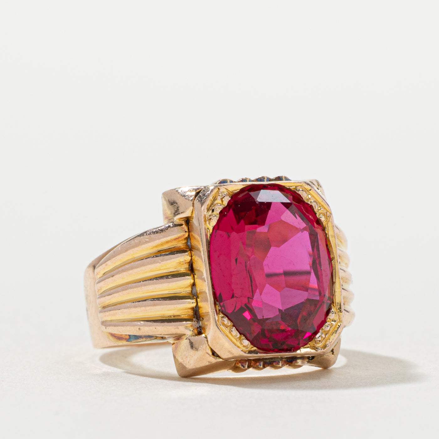 14k Synthetic Ruby Grooved Chunky Ring | 4.00ct | SZ 5.75