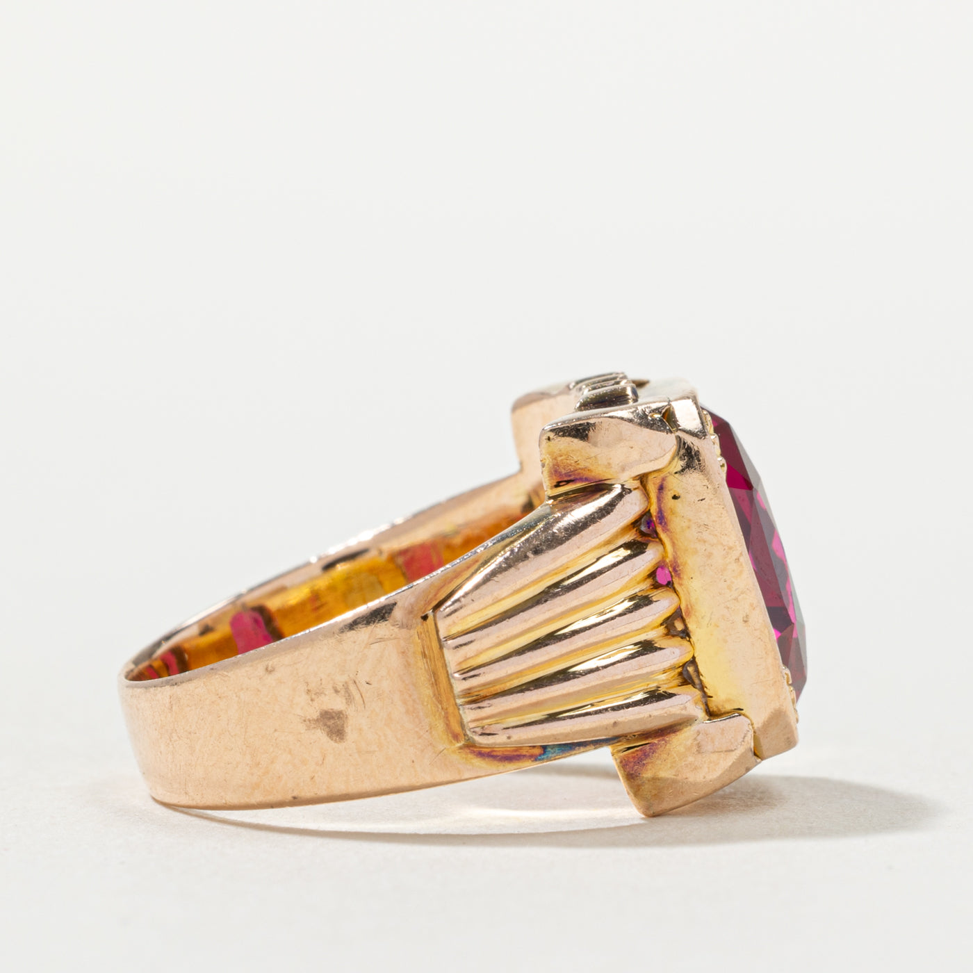14k Synthetic Ruby Grooved Chunky Ring | 4.00ct | SZ 5.75