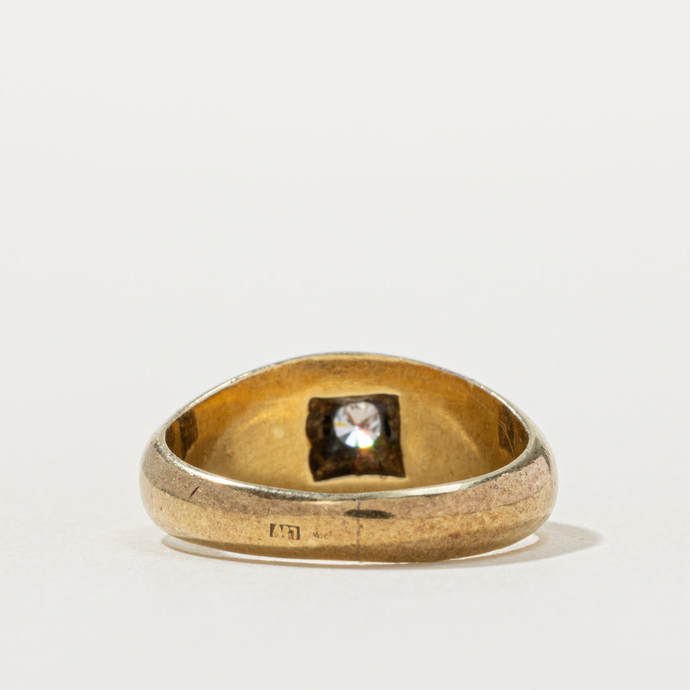 14k Star Set Three Stone Diamond Dome Ring | 0.13ctw | SZ 5