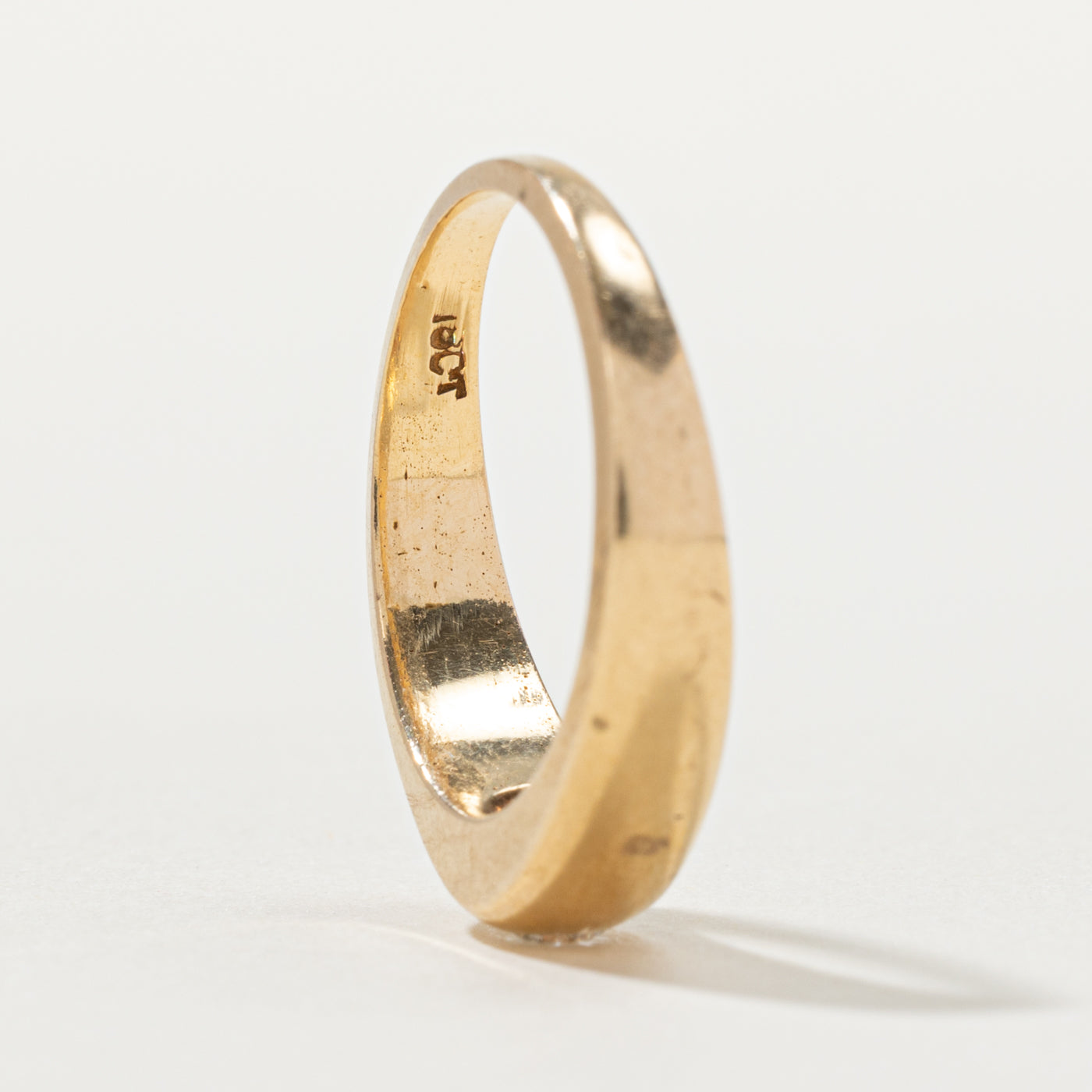 18k Flush Set Diamond Band | 0.11ctw | SZ 6