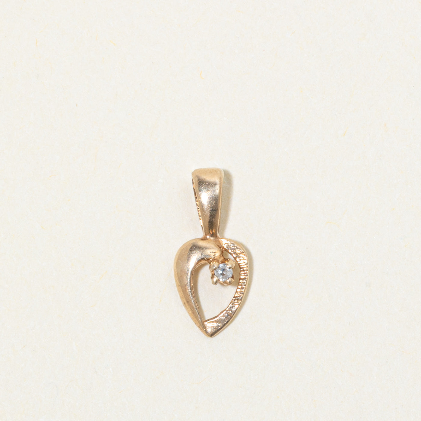 10k Diamond Textured Heart Pendant