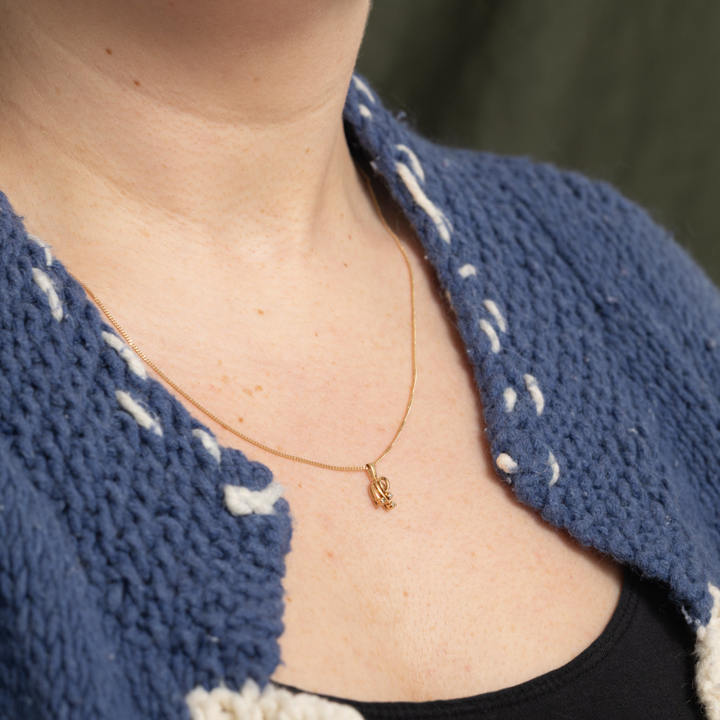 10k Diamond Swirl Pendant