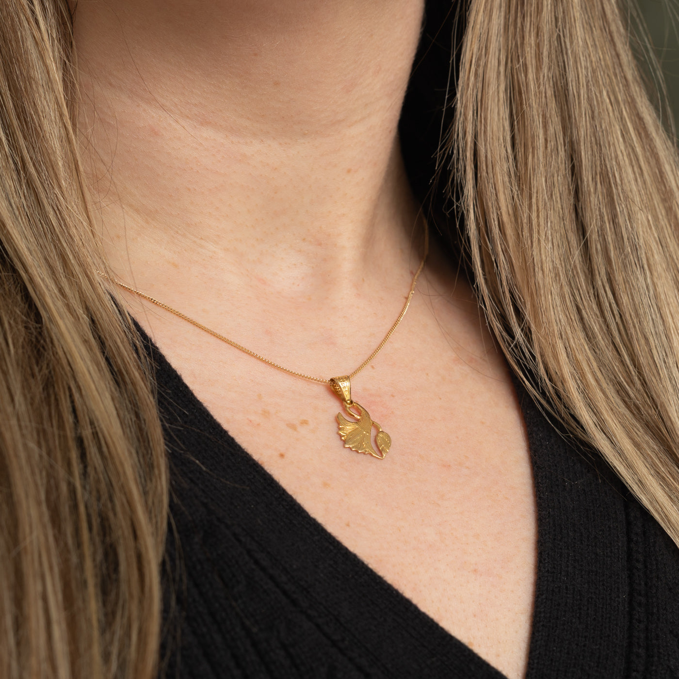 14k Egyptian Lily Pendant