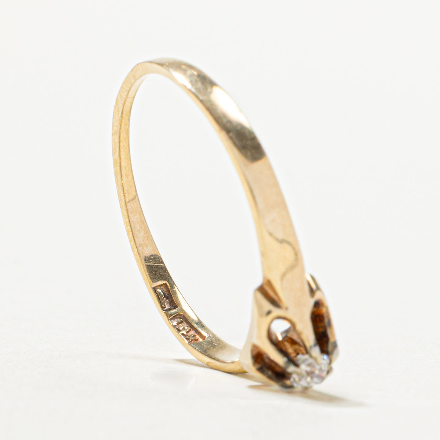 Old Mine Cut Belcher Set Diamond Ring | 0.08ctw | SZ 7.5