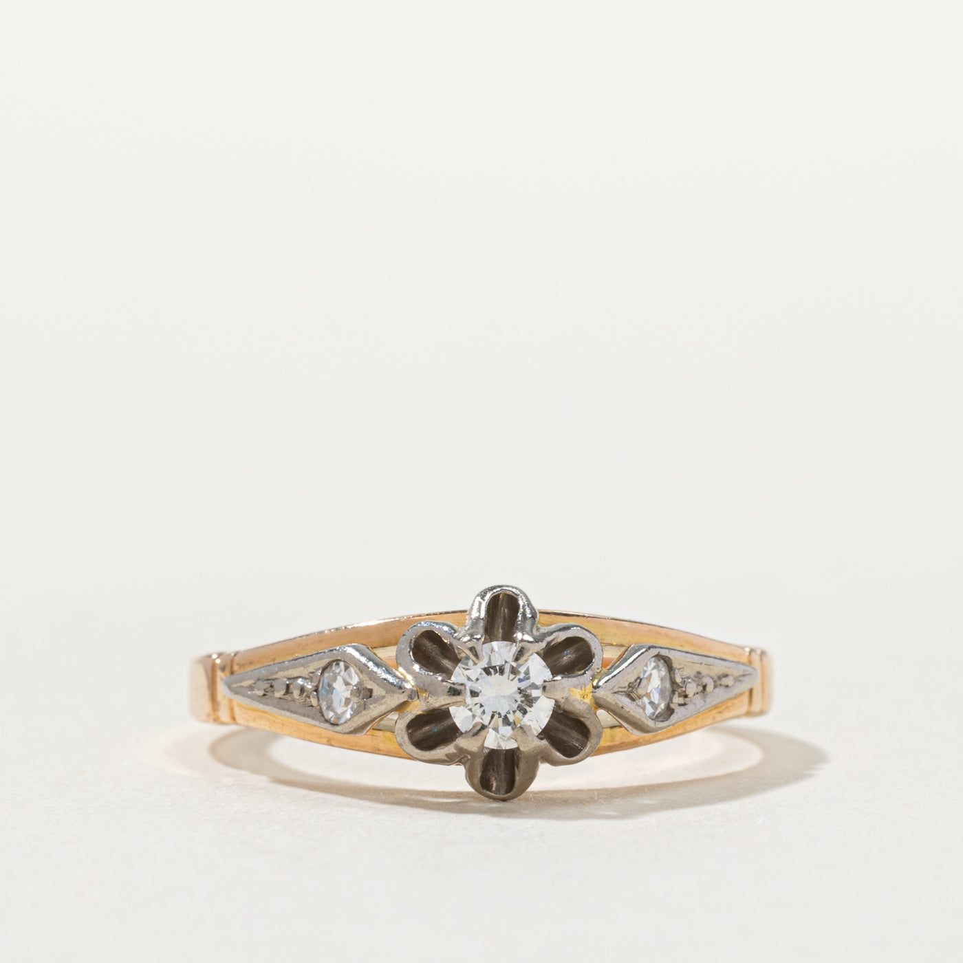 14k Belcher Set Diamond Floral Engraved Ring | 0.21ctw | SZ 6.5