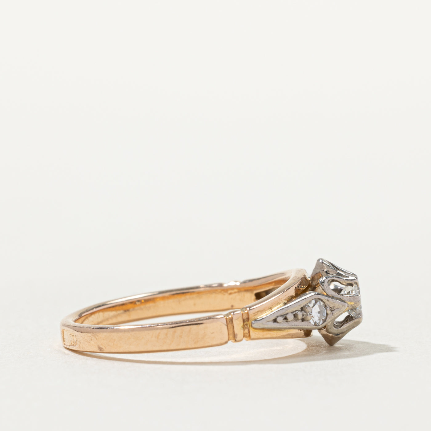 14k Belcher Set Diamond Floral Engraved Ring | 0.21ctw | SZ 6.5
