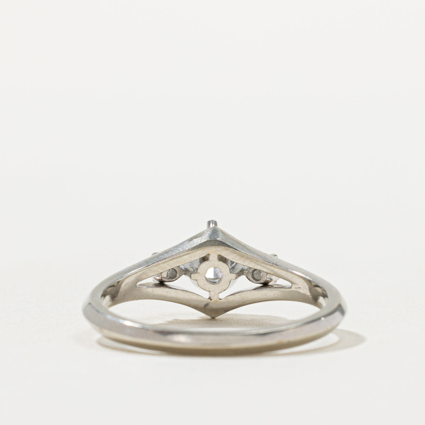 18k Three Stone Diamond Geometric Ring | 0.25ctw | SZ 6