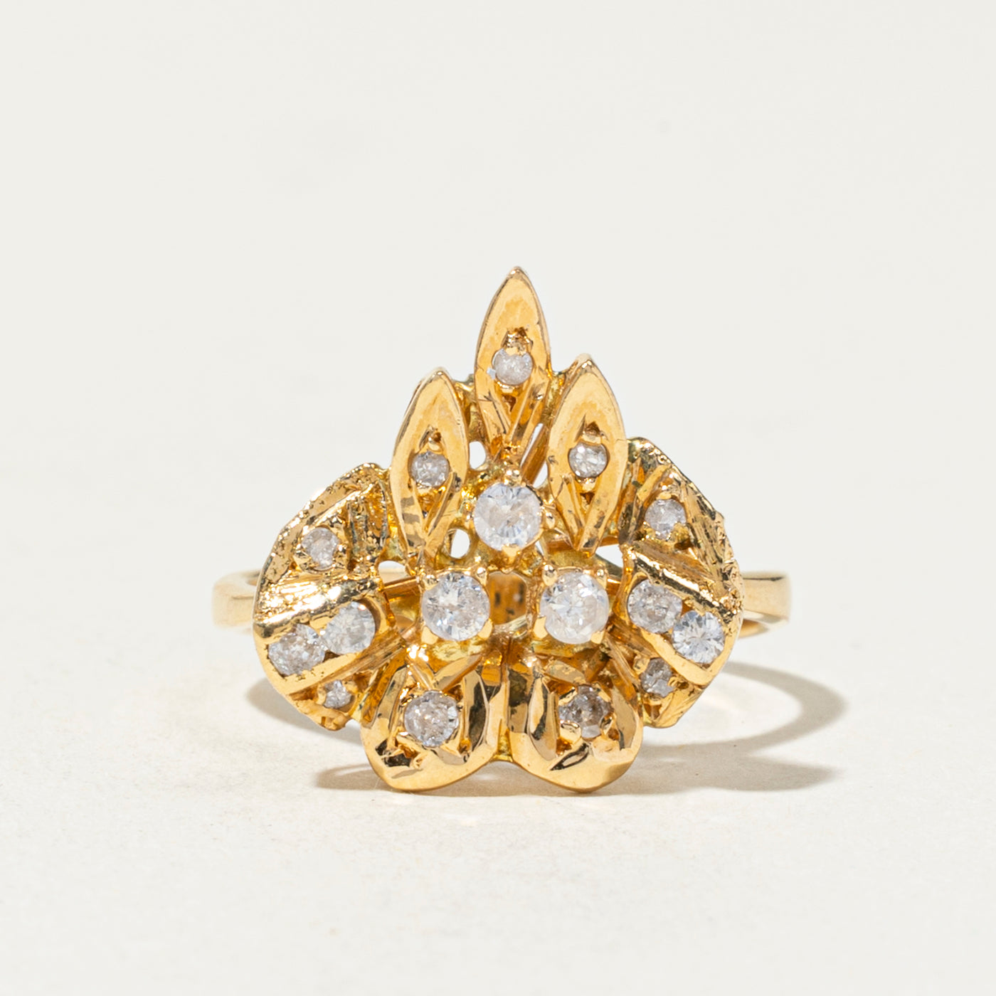 18k Diamond Cluster Floral Cocktail Ring | 0.30ctw | SZ 7