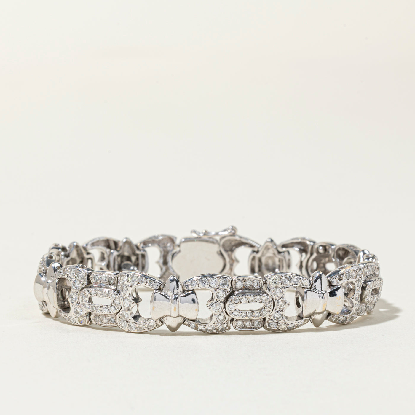 18k White Gold Diamond Bow Link Bracelet | 1.88ctw | 6.75"