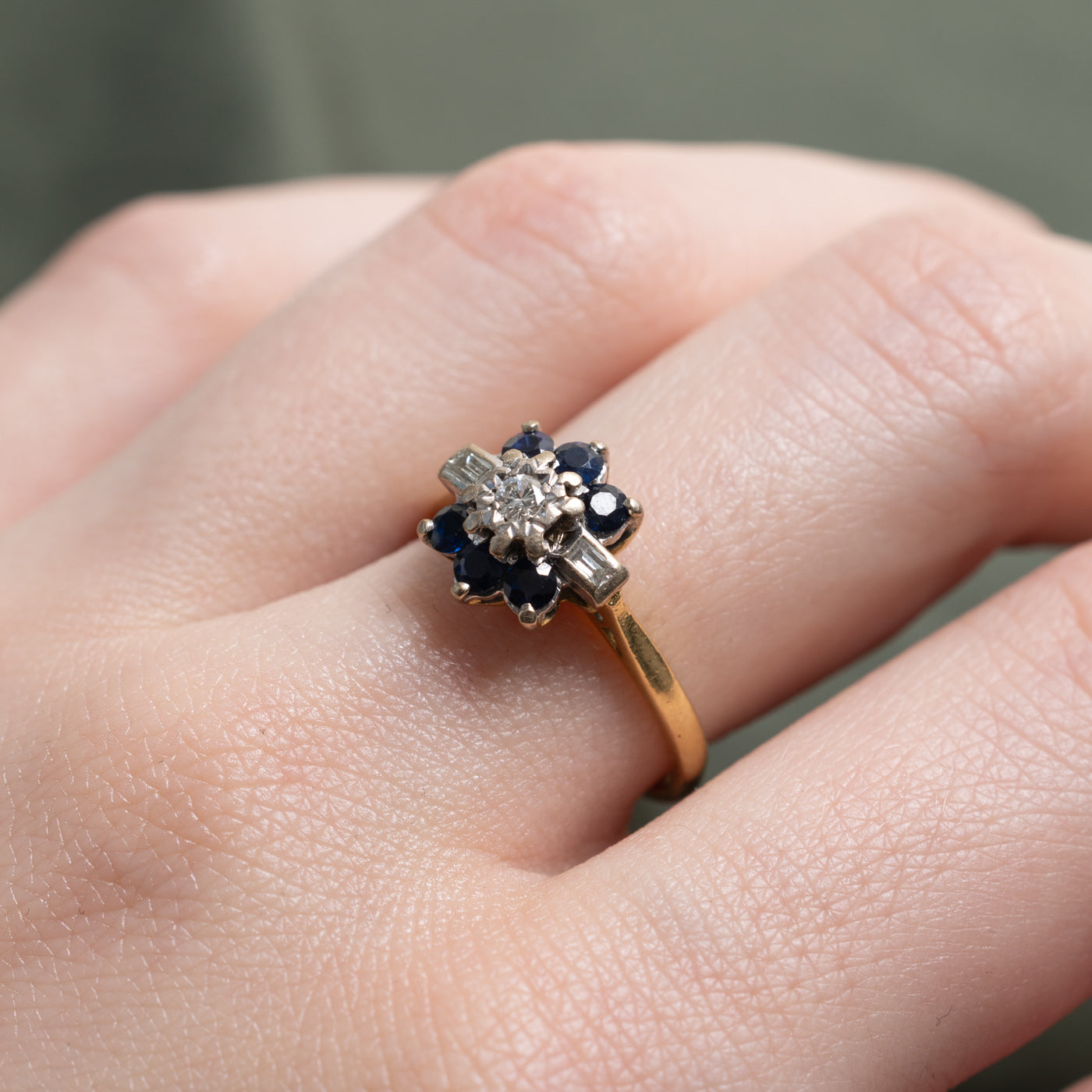 1971 London 18K Diamond & Sapphire Petal Cluster Ring | 0.10ctw, 0.30ctw | SZ 6.5