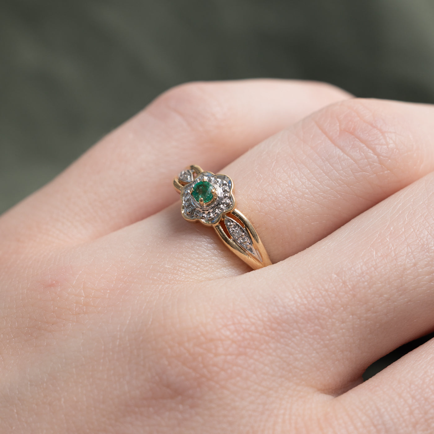 London 9K Emerald & Diamond Floral Ring | 0.1ct, 0.01tw | SZ 5.75