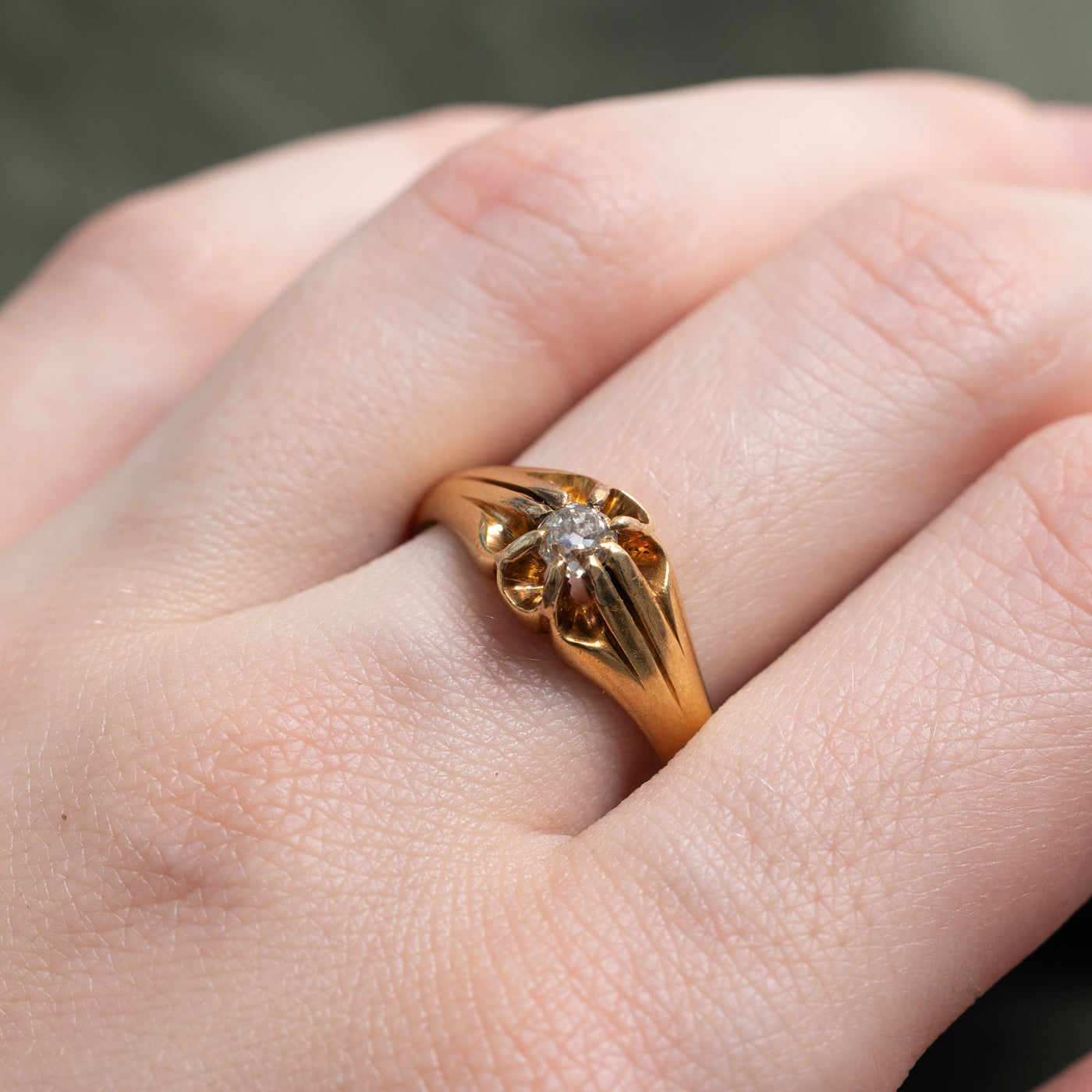 Bague en or 18 carats sertie Belcher, diamant taille ancienne, Glasgow 1919 | 0,33 ct | Taille 10