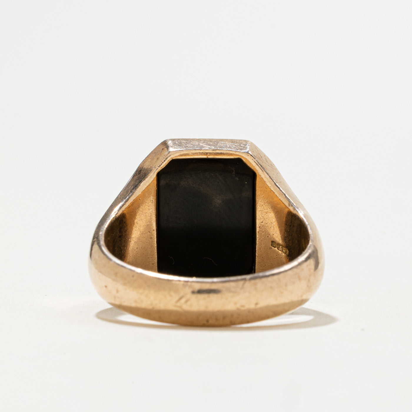 Bague chevalière en onyx cabochon octogonal 9K de Birmingham, 1958 | 2,50 ct | Taille 8,75