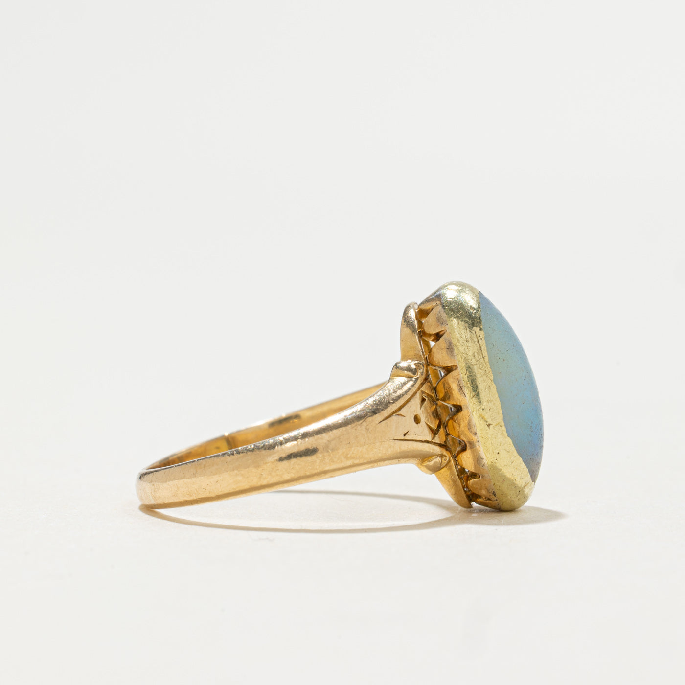 Bague en or 18 carats, cabochon ovale, Birmingham, 1887 | 2,50 ct | Taille 6