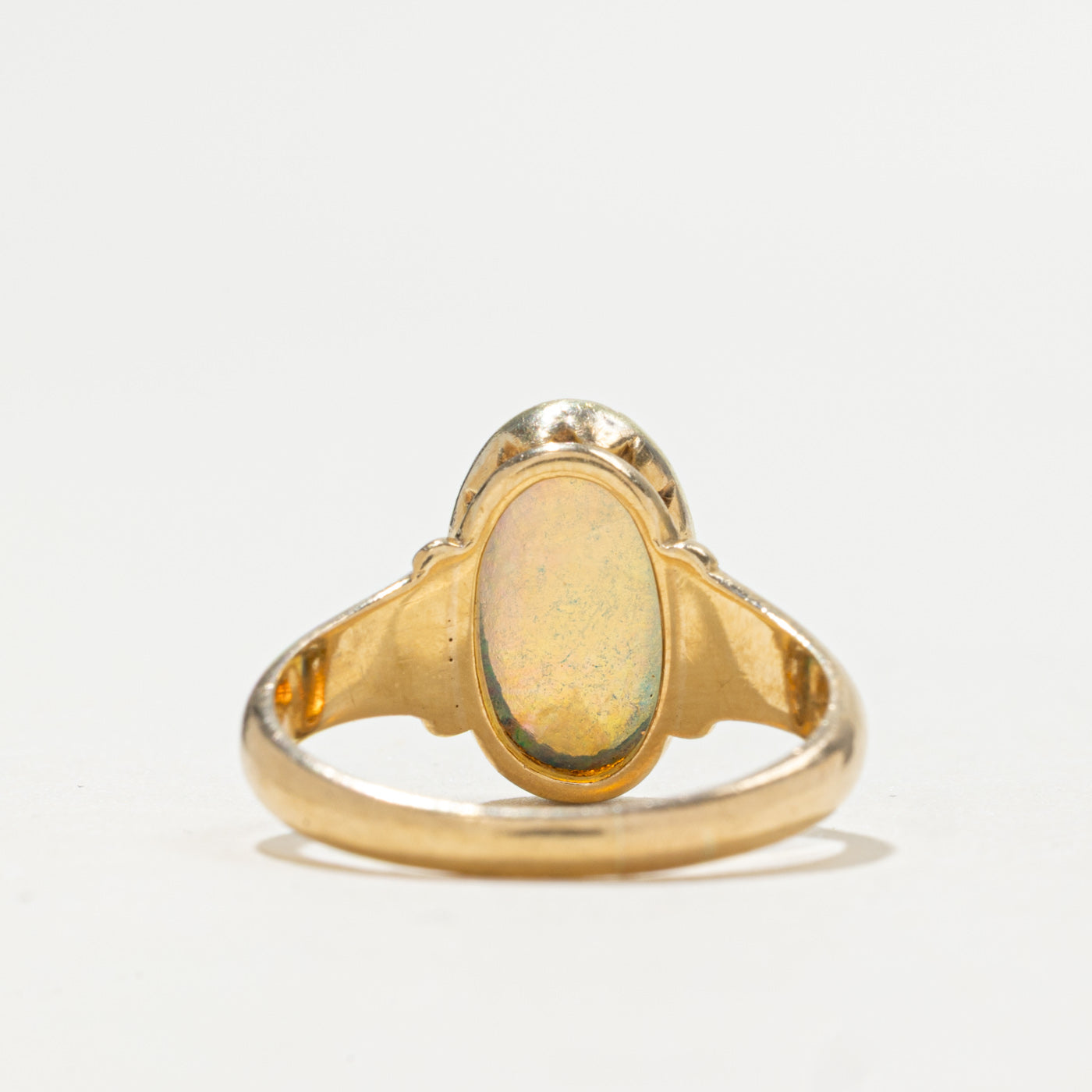 Bague en or 18 carats, cabochon ovale, Birmingham, 1887 | 2,50 ct | Taille 6