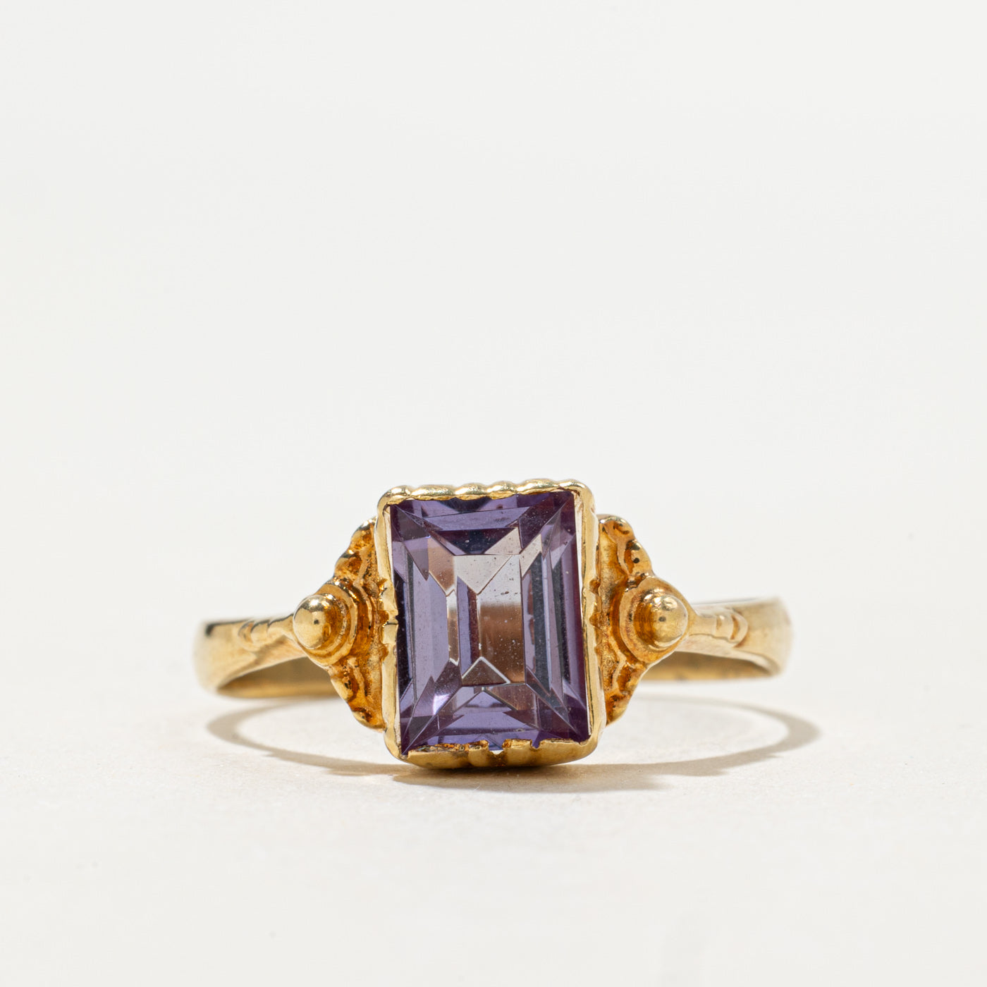 1971 Georgian 18K Synthetic Purple Sapphire Textured Ring | 0.70ct | SZ 8.25