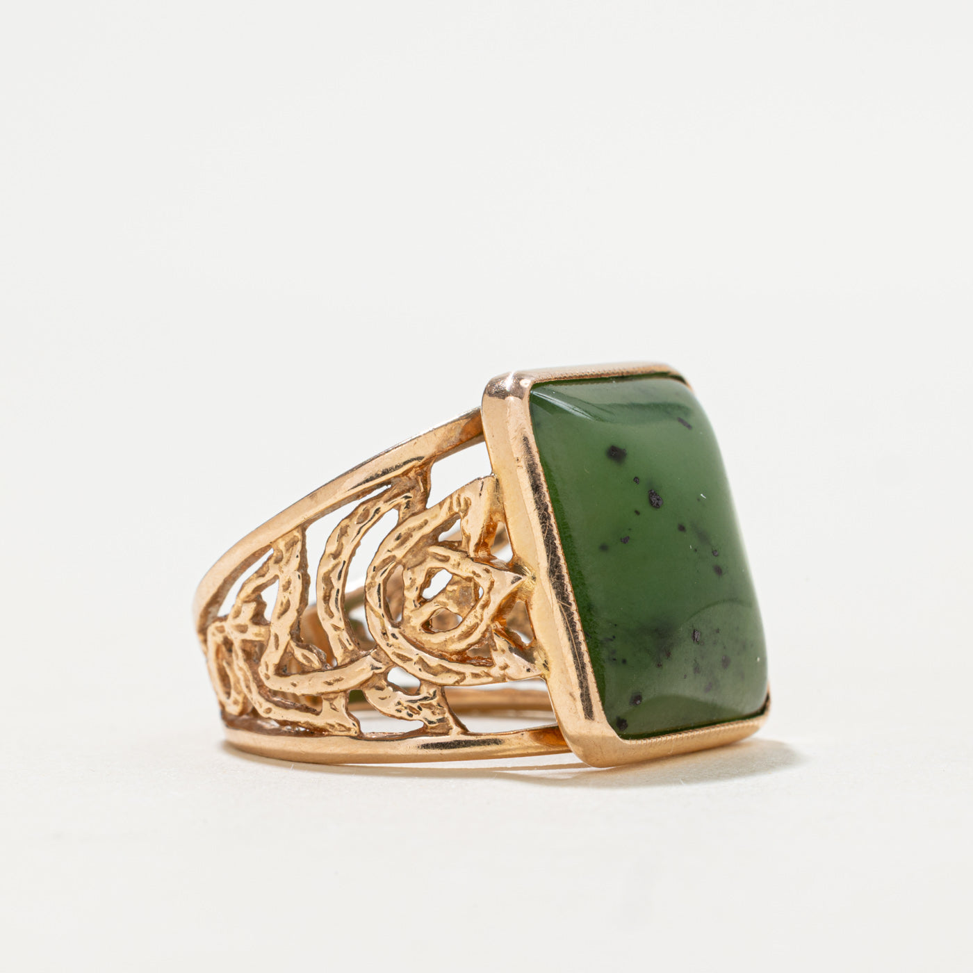 1979 Soviet Hallmarked 14K Nephrite Jade Cocktail Ring | 8ct | SZ 7.75