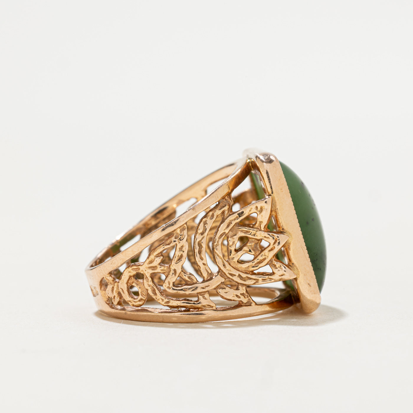 1979 Soviet Hallmarked 14K Nephrite Jade Cocktail Ring | 8ct | SZ 7.75